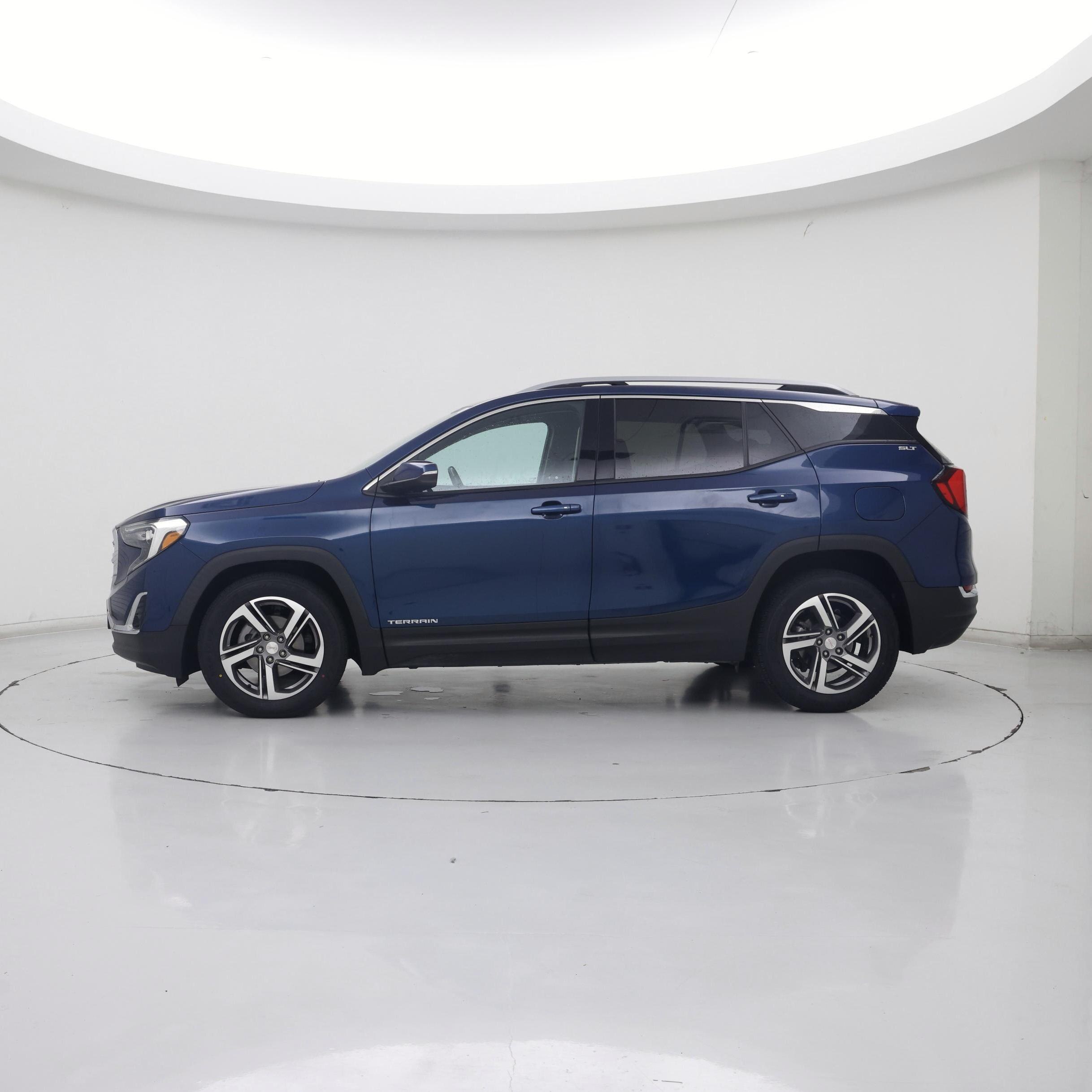 Thumbnail: 2021 GMC Terrain - 3