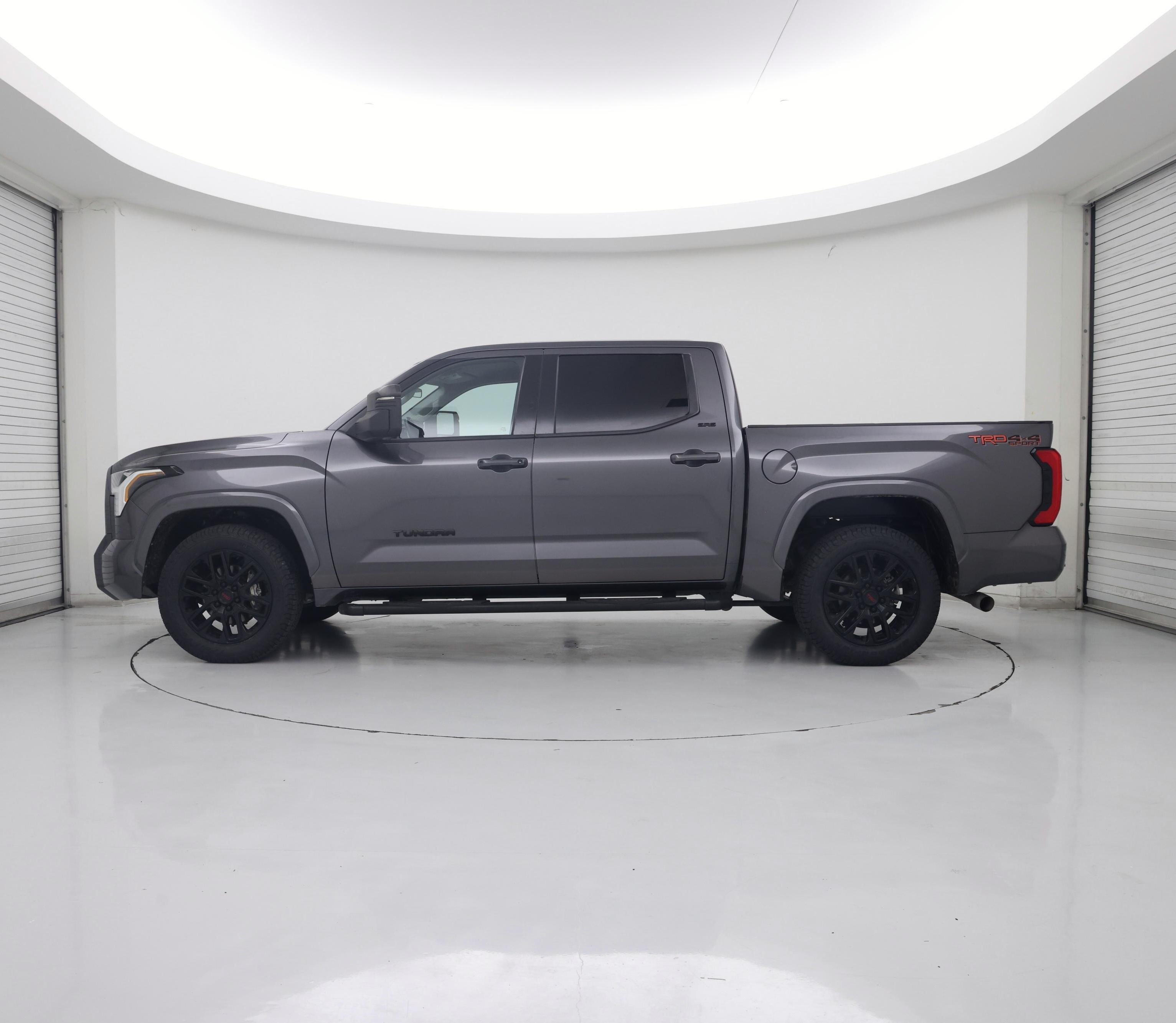 Thumbnail: 2022 Toyota Tundra - 3