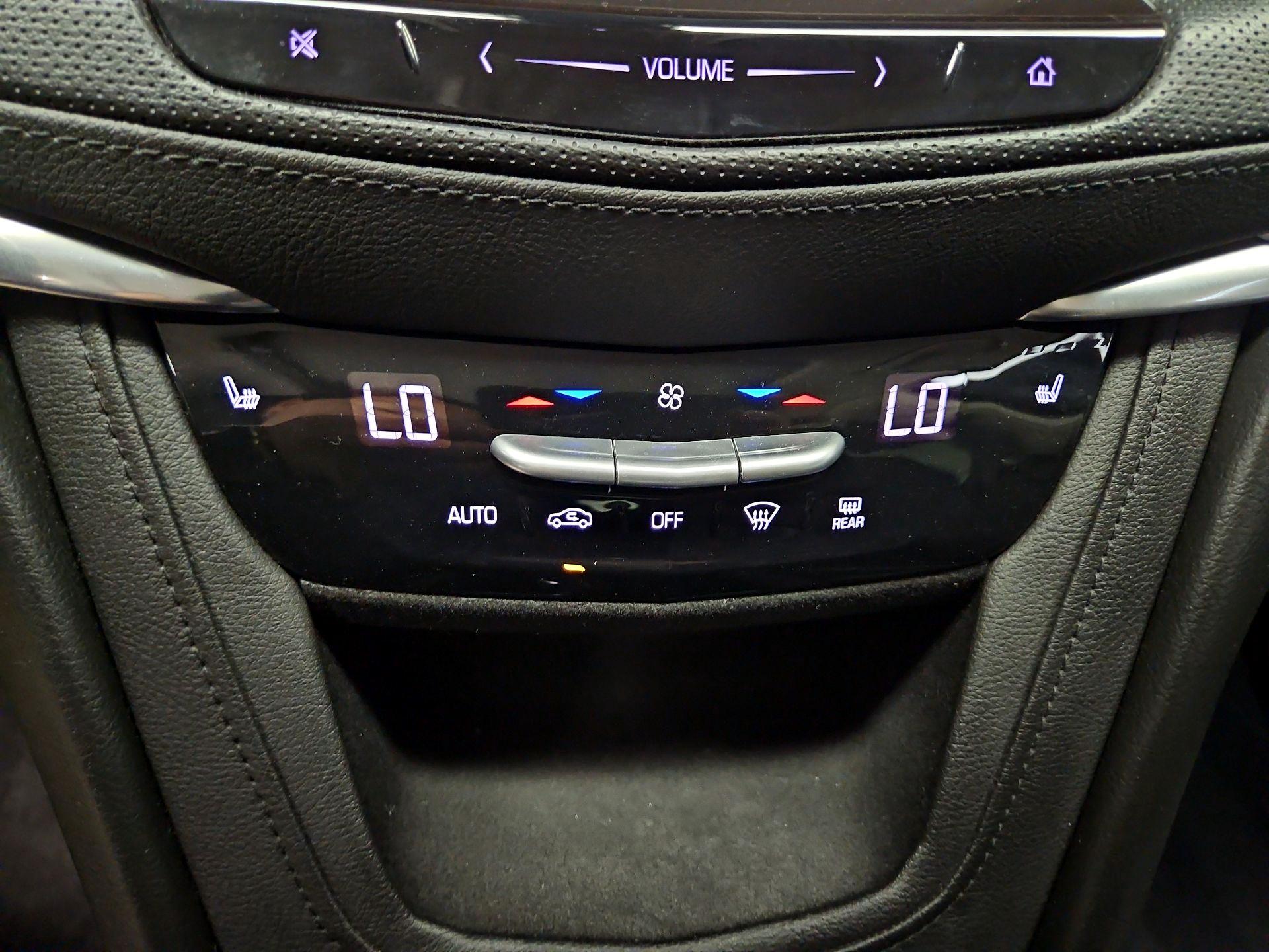 Thumbnail: 2017 Cadillac XT5 - 17