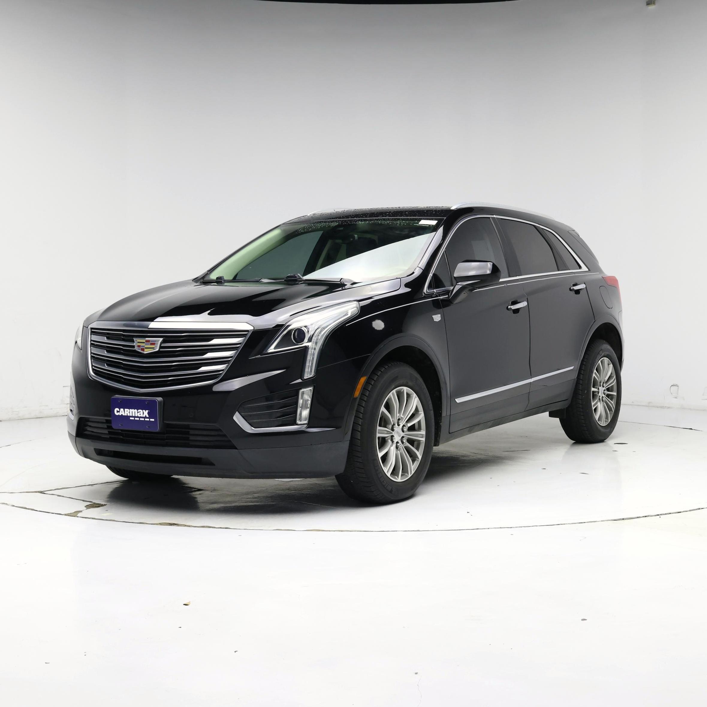 Thumbnail: 2017 Cadillac XT5 - 4