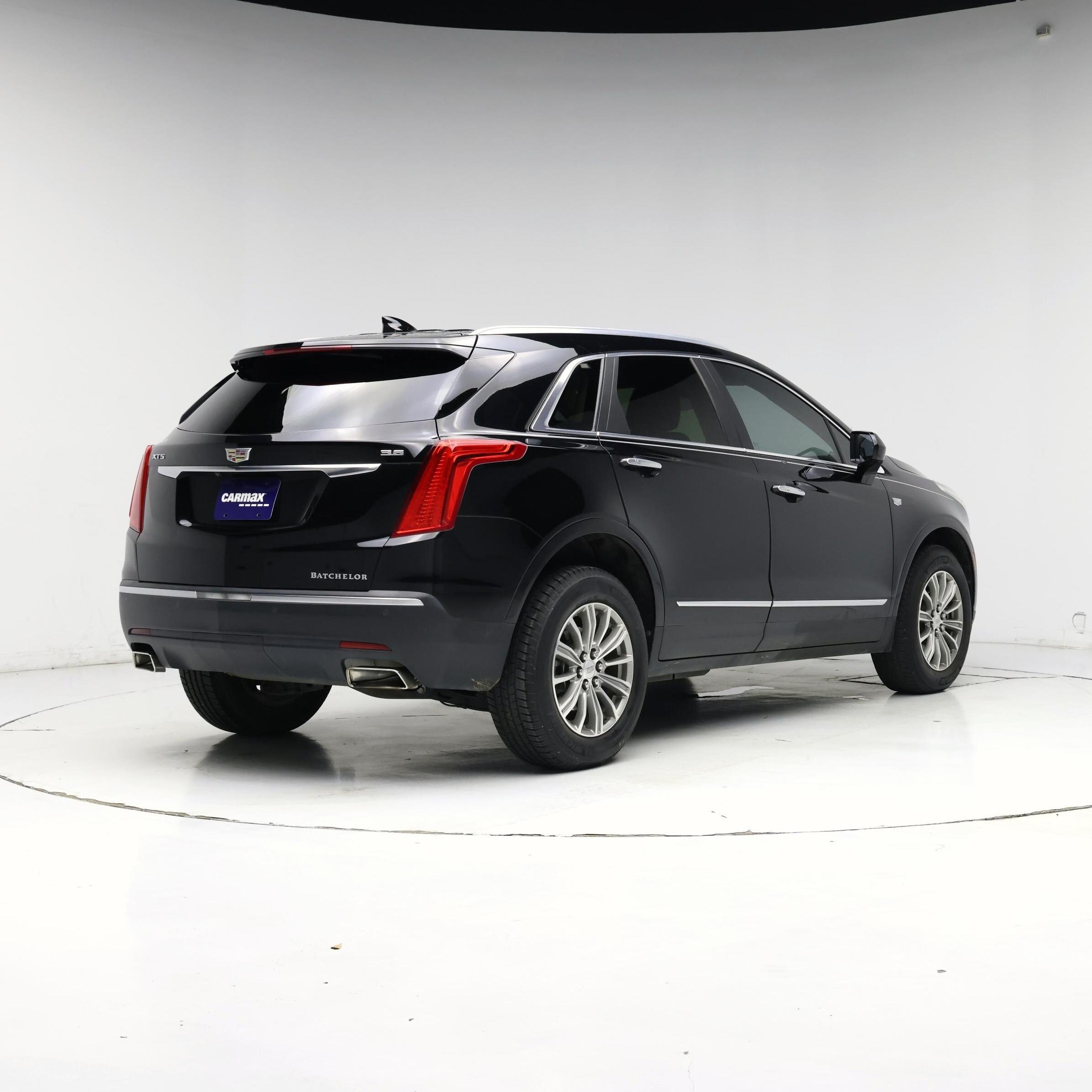 Thumbnail: 2017 Cadillac XT5 - 8