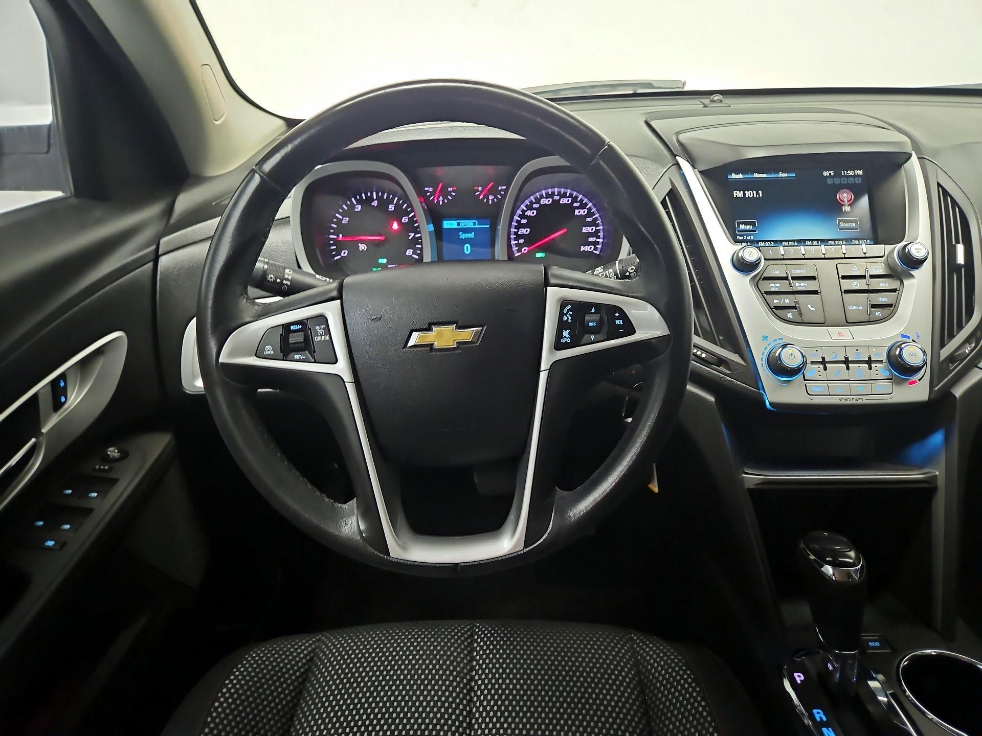 Thumbnail: 2017 Chevrolet Equinox - 10