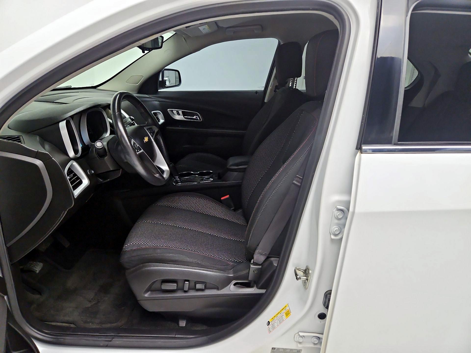 Thumbnail: 2017 Chevrolet Equinox - 11