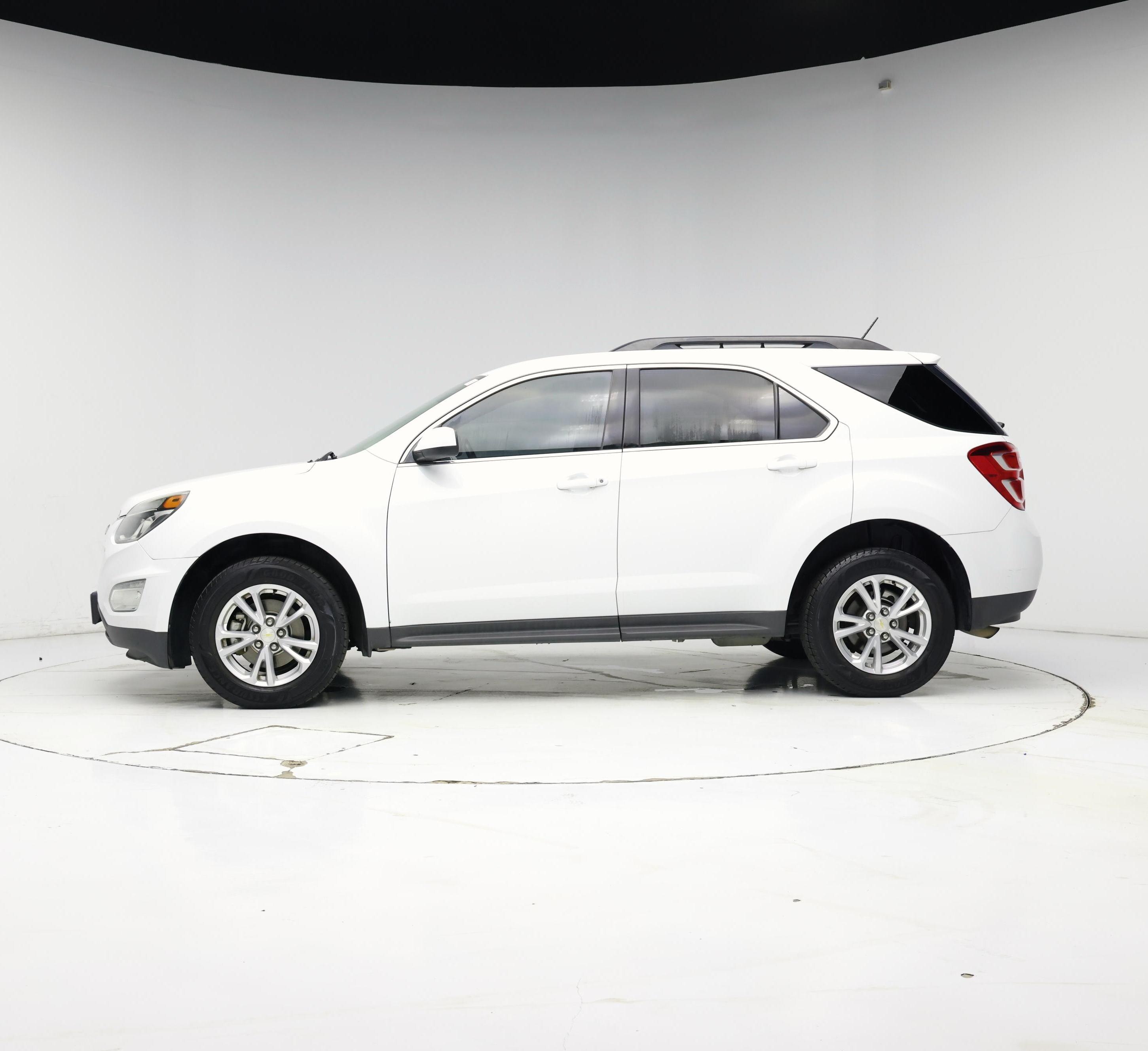 Thumbnail: 2017 Chevrolet Equinox - 3