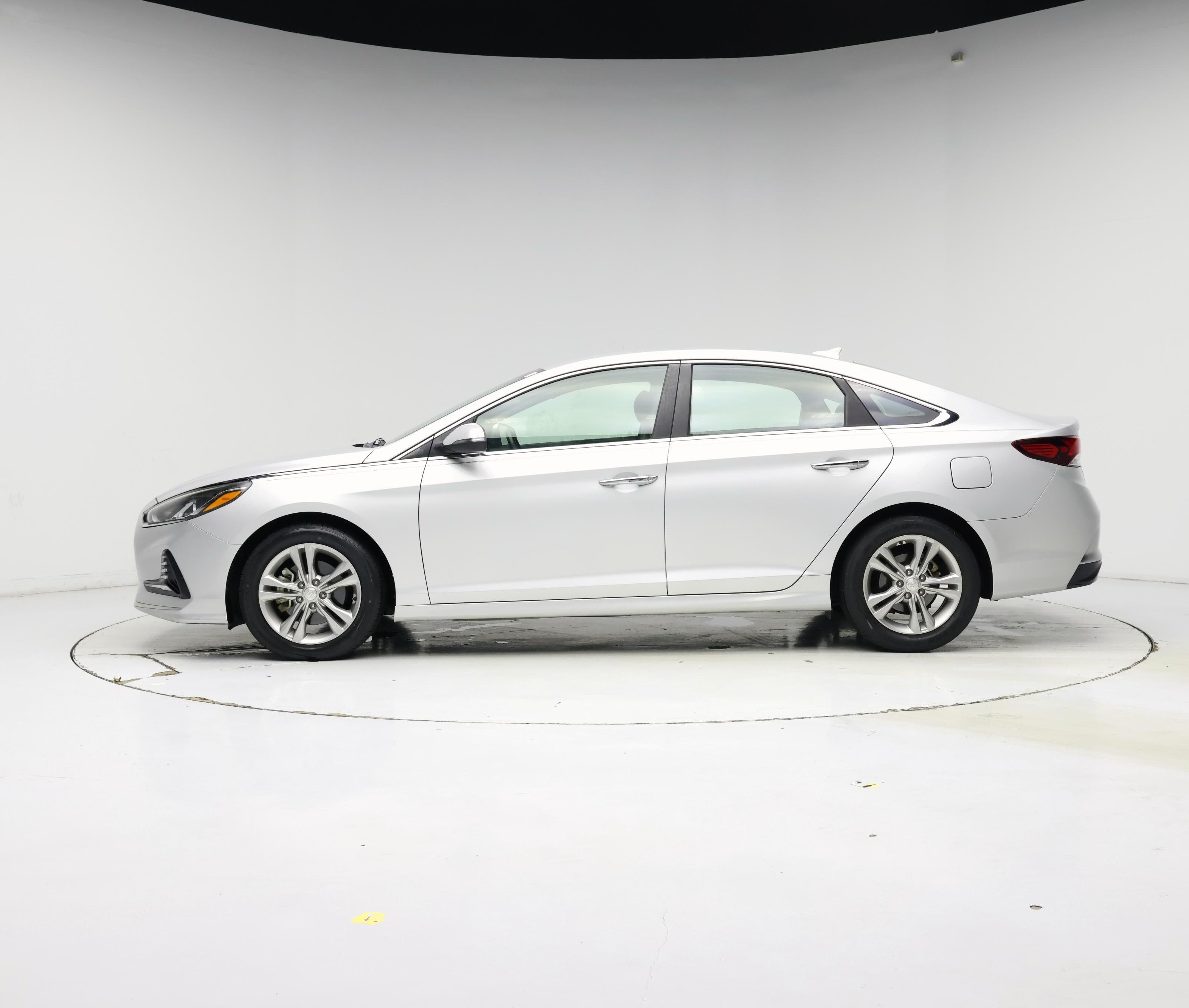 Thumbnail: 2018 Hyundai Sonata - 3