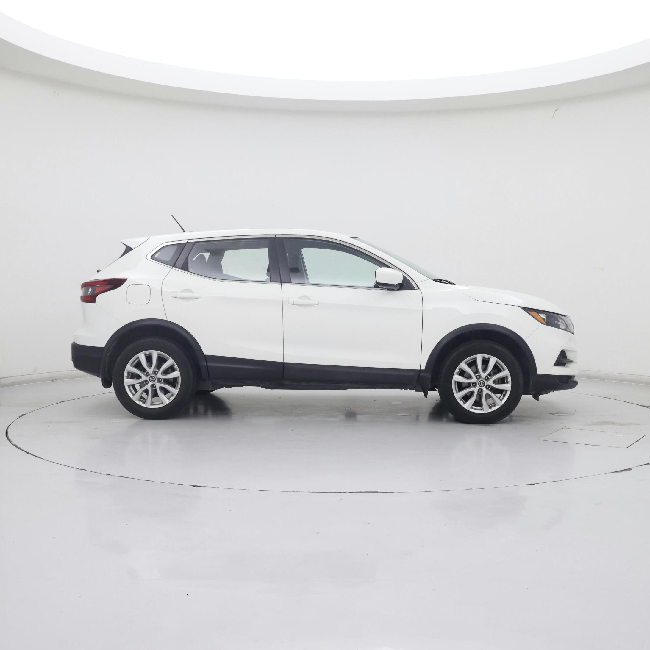 Thumbnail: 2020 Nissan Rogue Sport - 7
