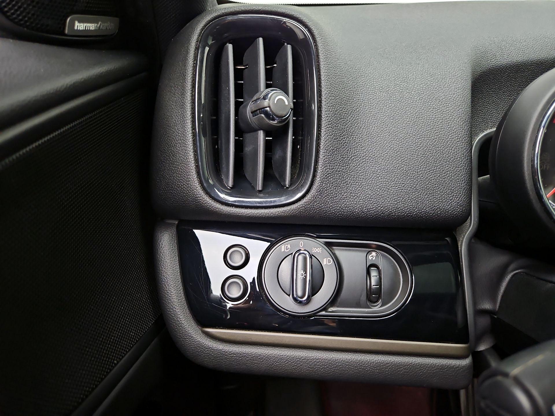 Thumbnail: 2019 MINI Cooper Countryman - 13