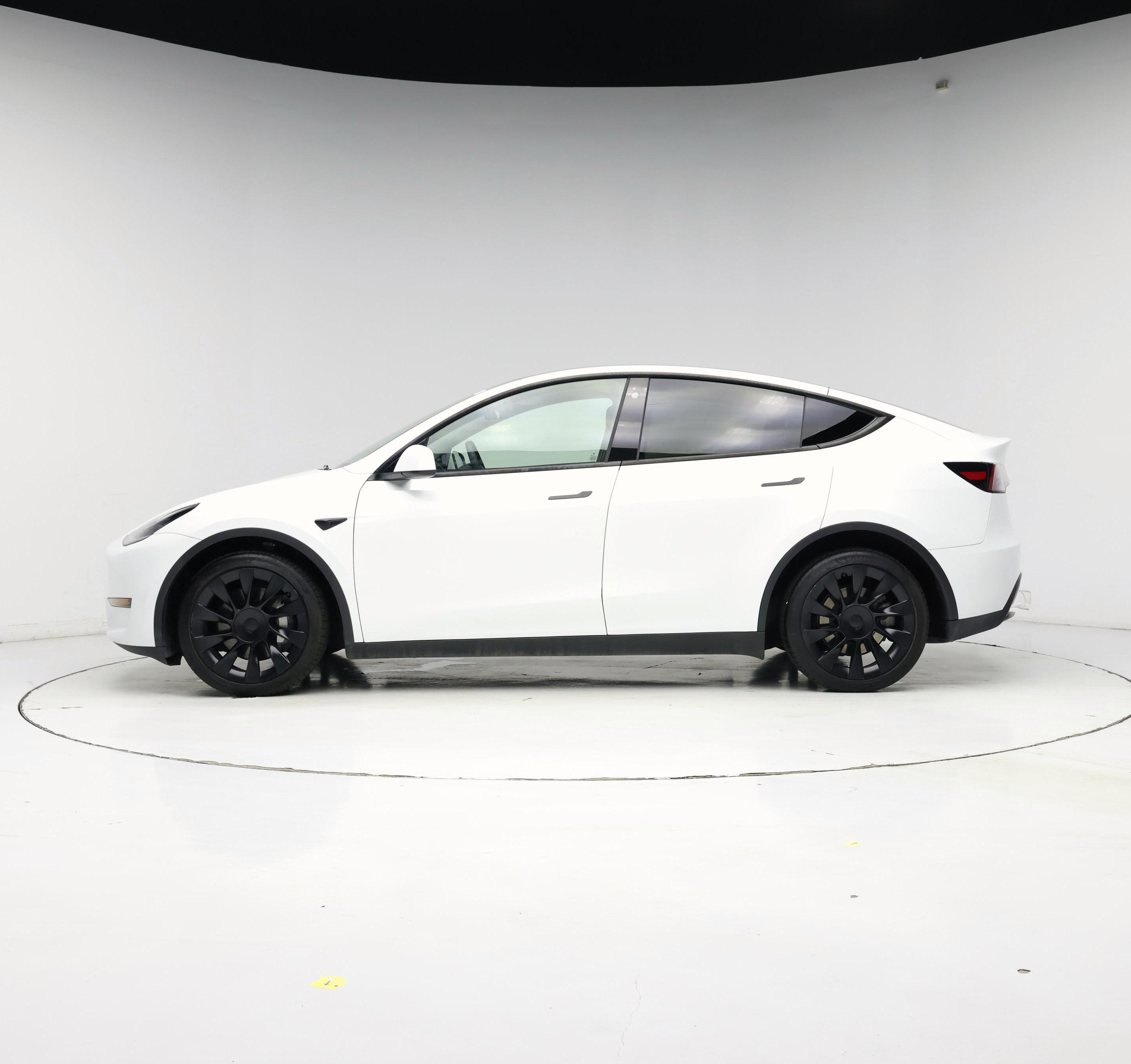 Thumbnail: 2023 Tesla Model Y - 3