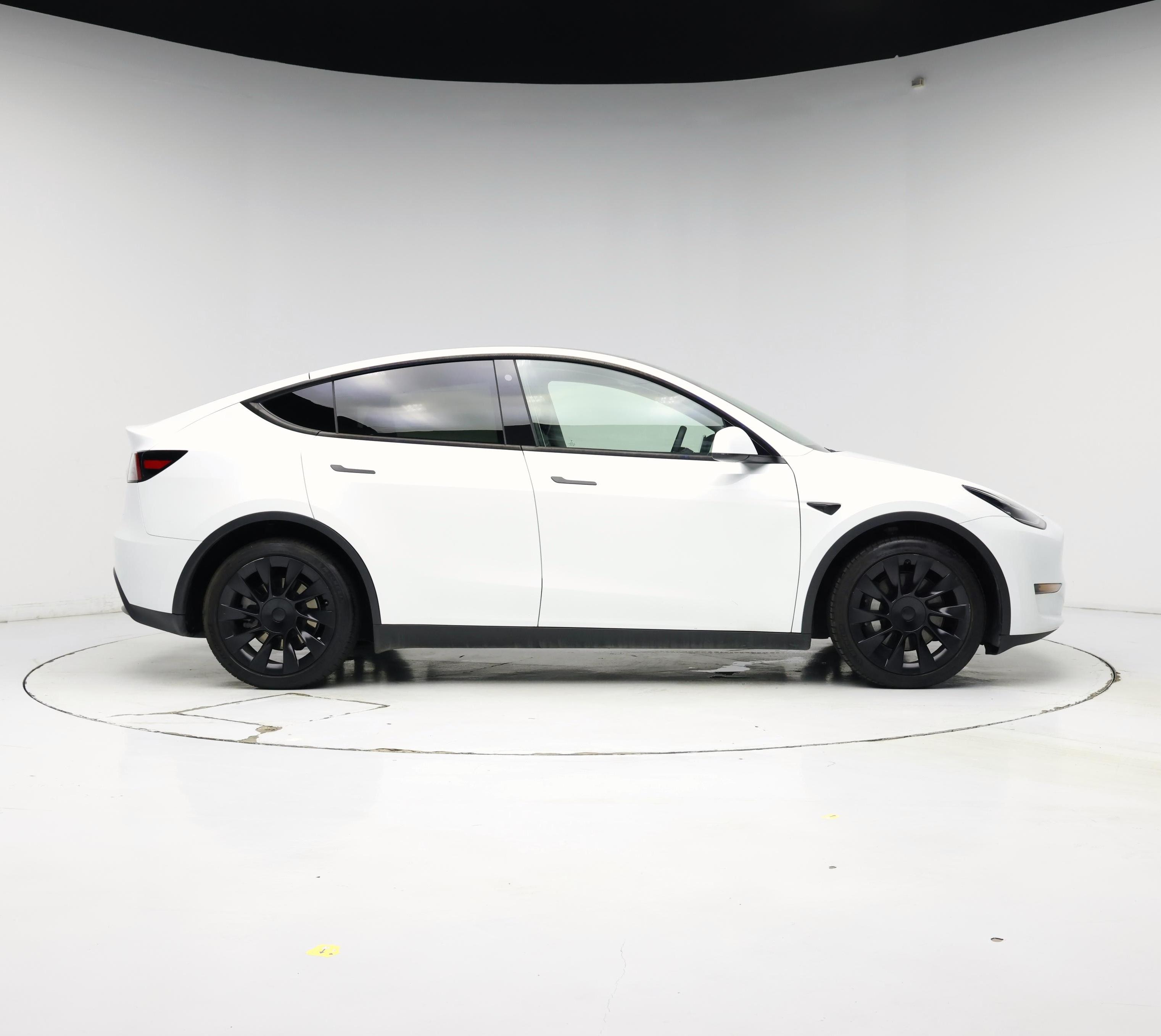 Thumbnail: 2023 Tesla Model Y - 7
