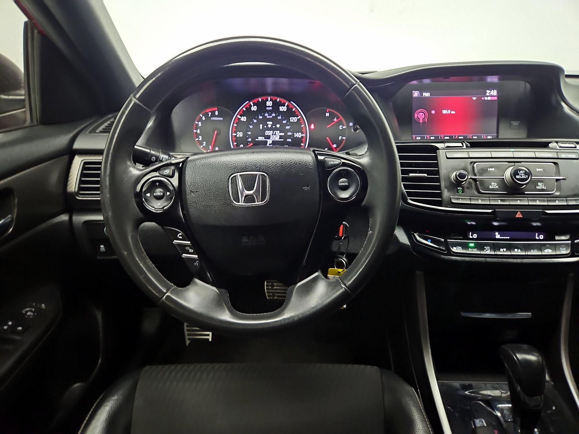 Thumbnail: 2016 Honda Accord - 10