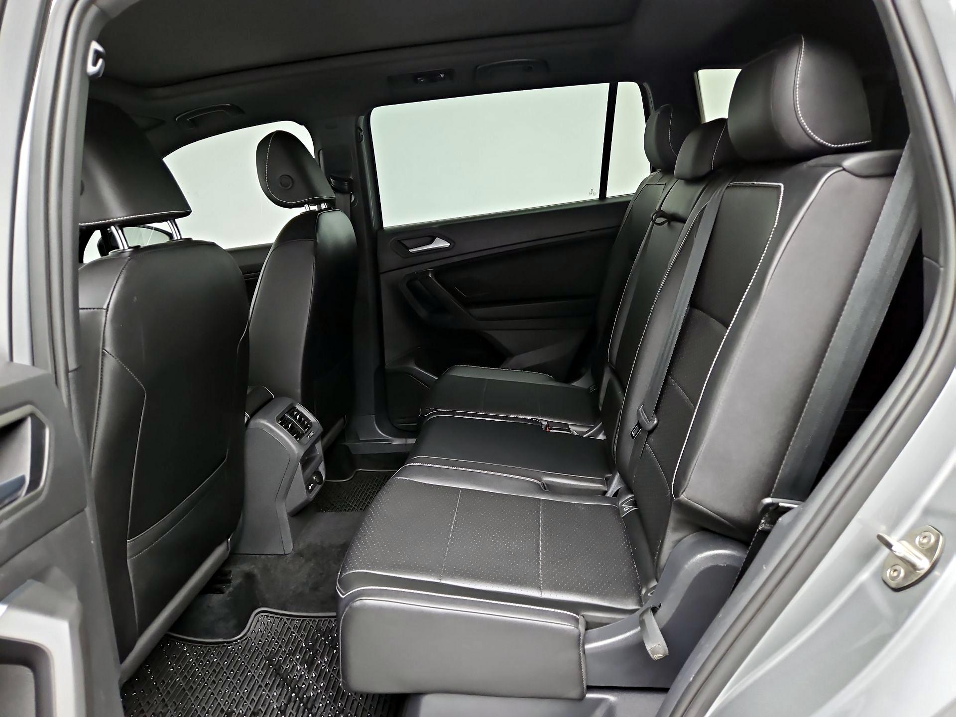 Thumbnail: 2021 Volkswagen Tiguan - 19