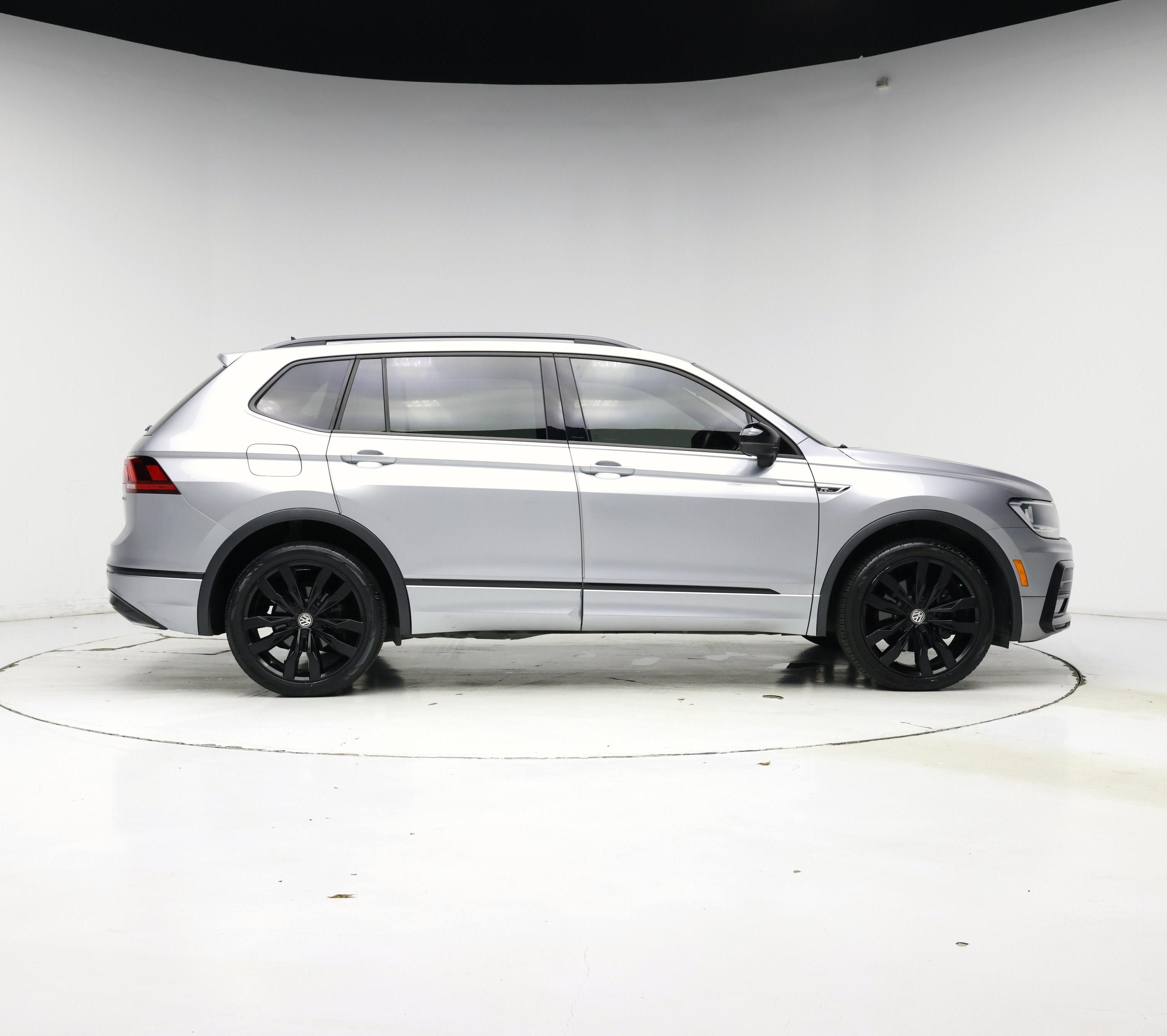 Thumbnail: 2021 Volkswagen Tiguan - 7