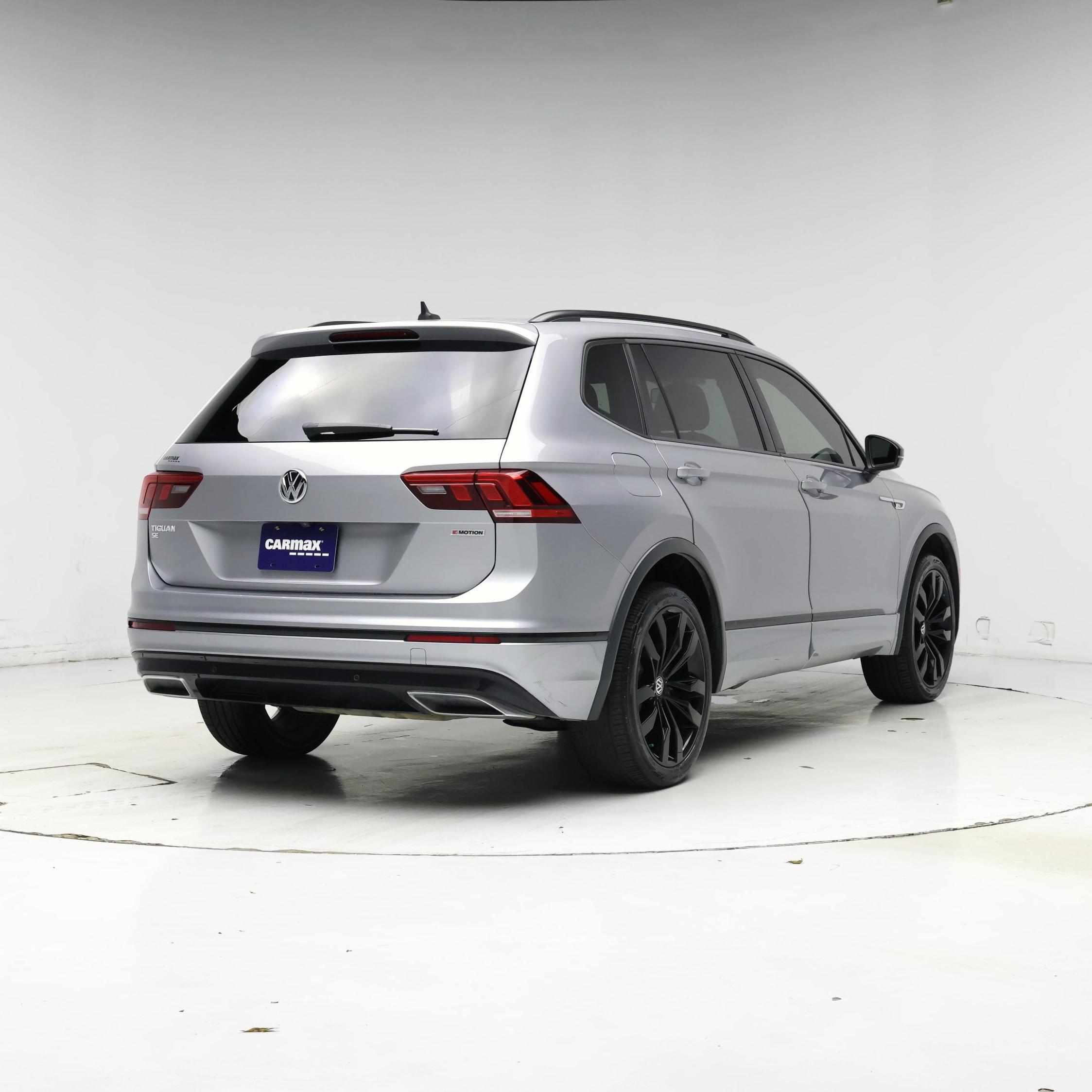 Thumbnail: 2021 Volkswagen Tiguan - 8