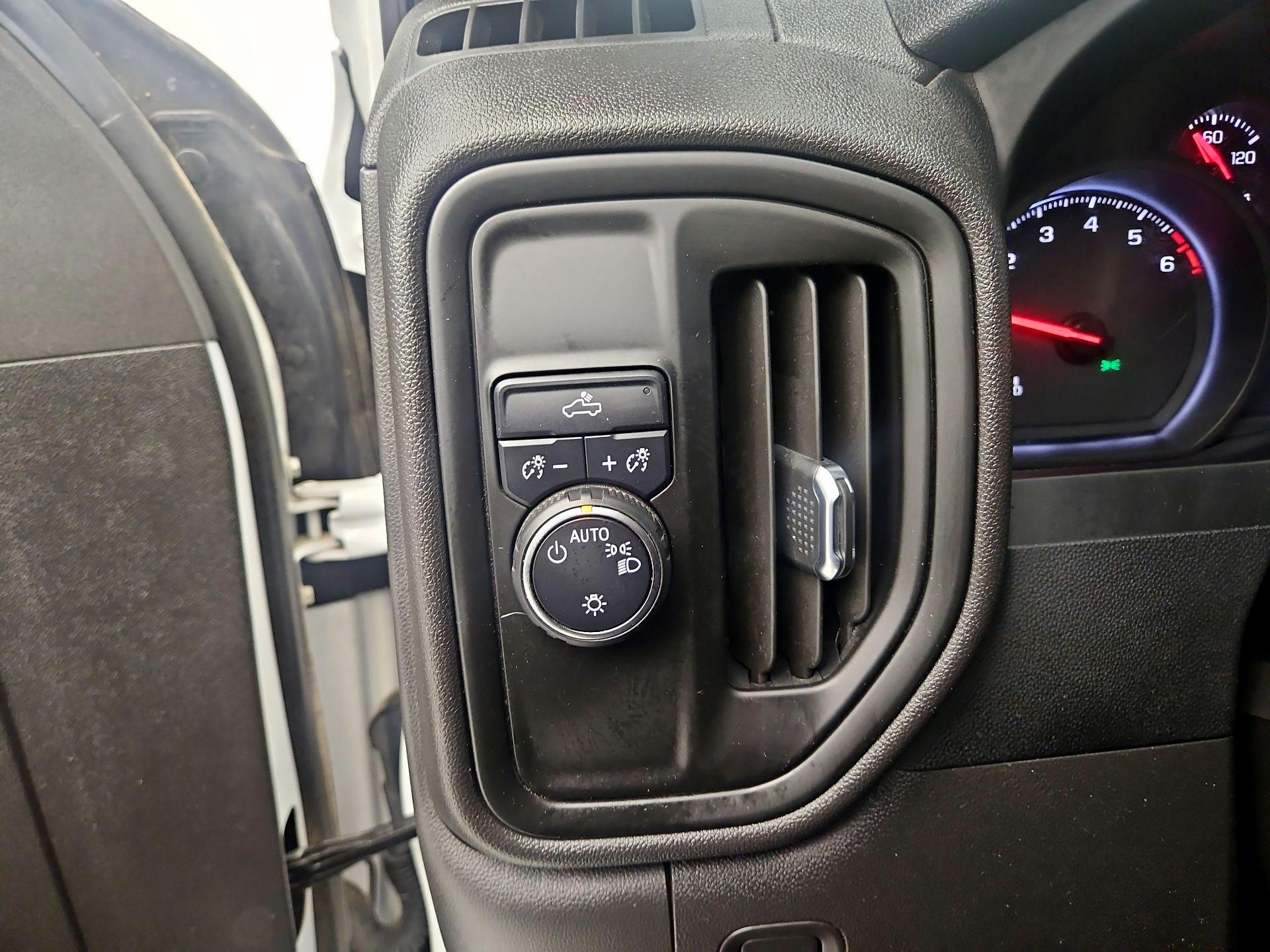 Thumbnail: 2022 Chevrolet Silverado 1500 - 13