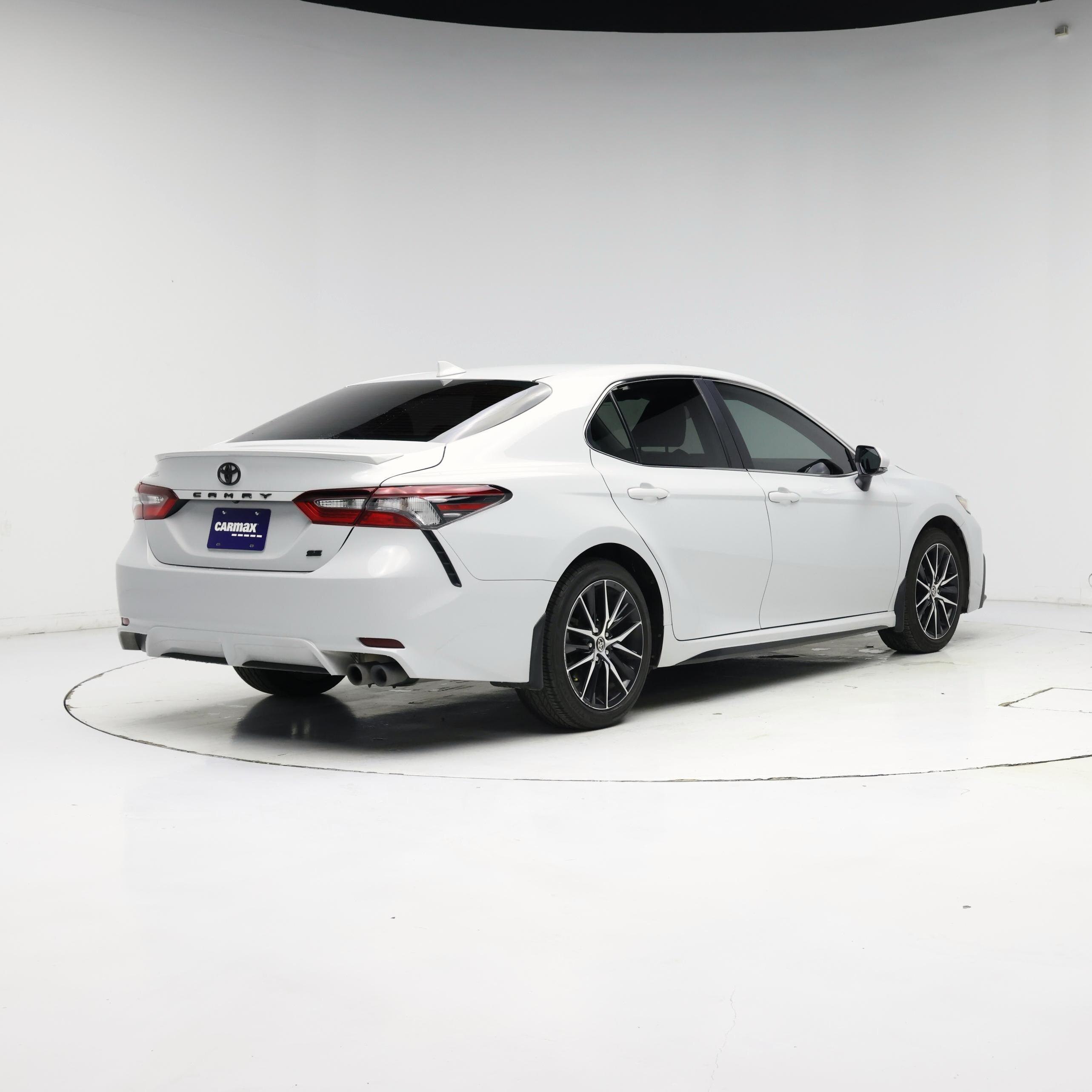Thumbnail: 2024 Toyota Camry - 8