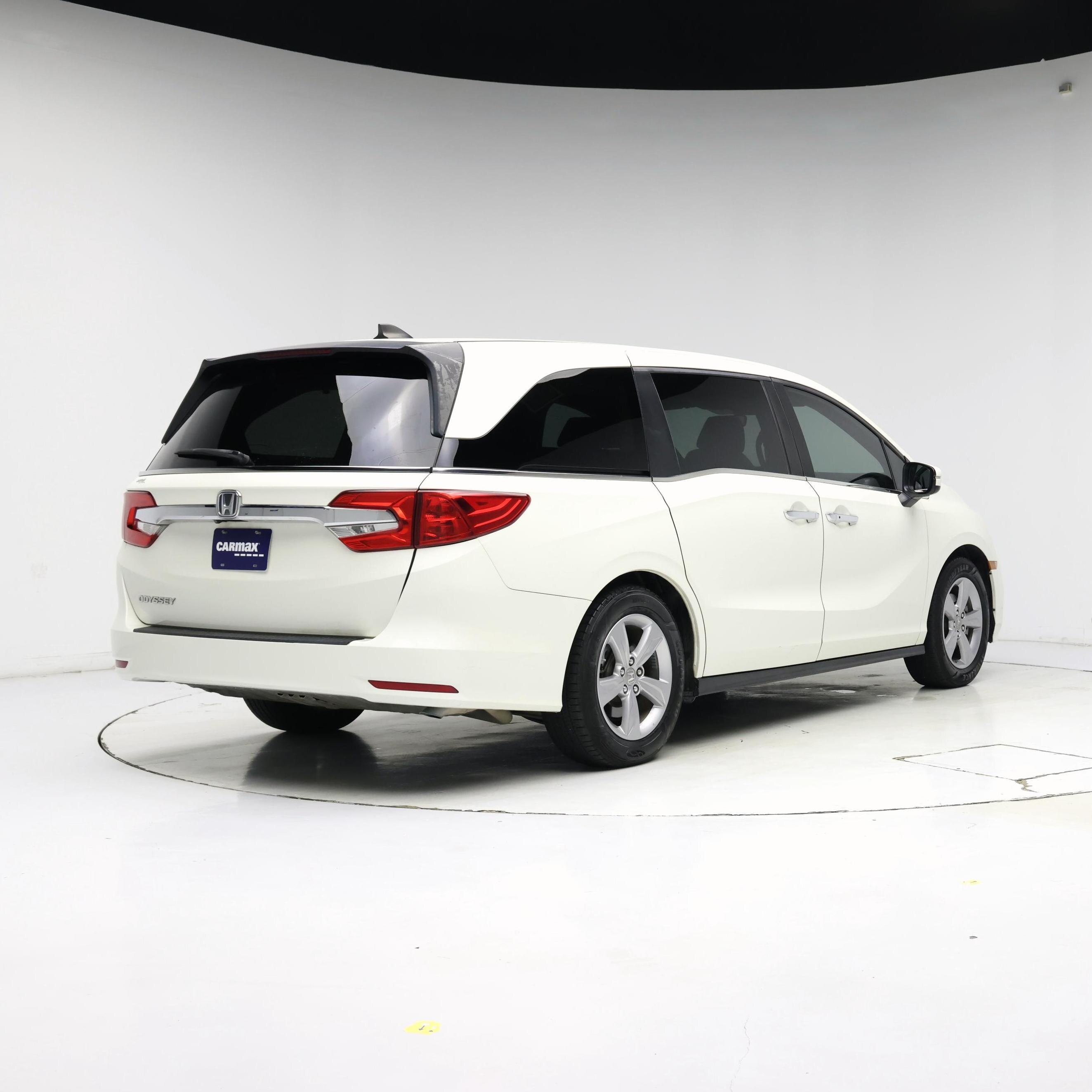 Thumbnail: 2019 Honda Odyssey - 8