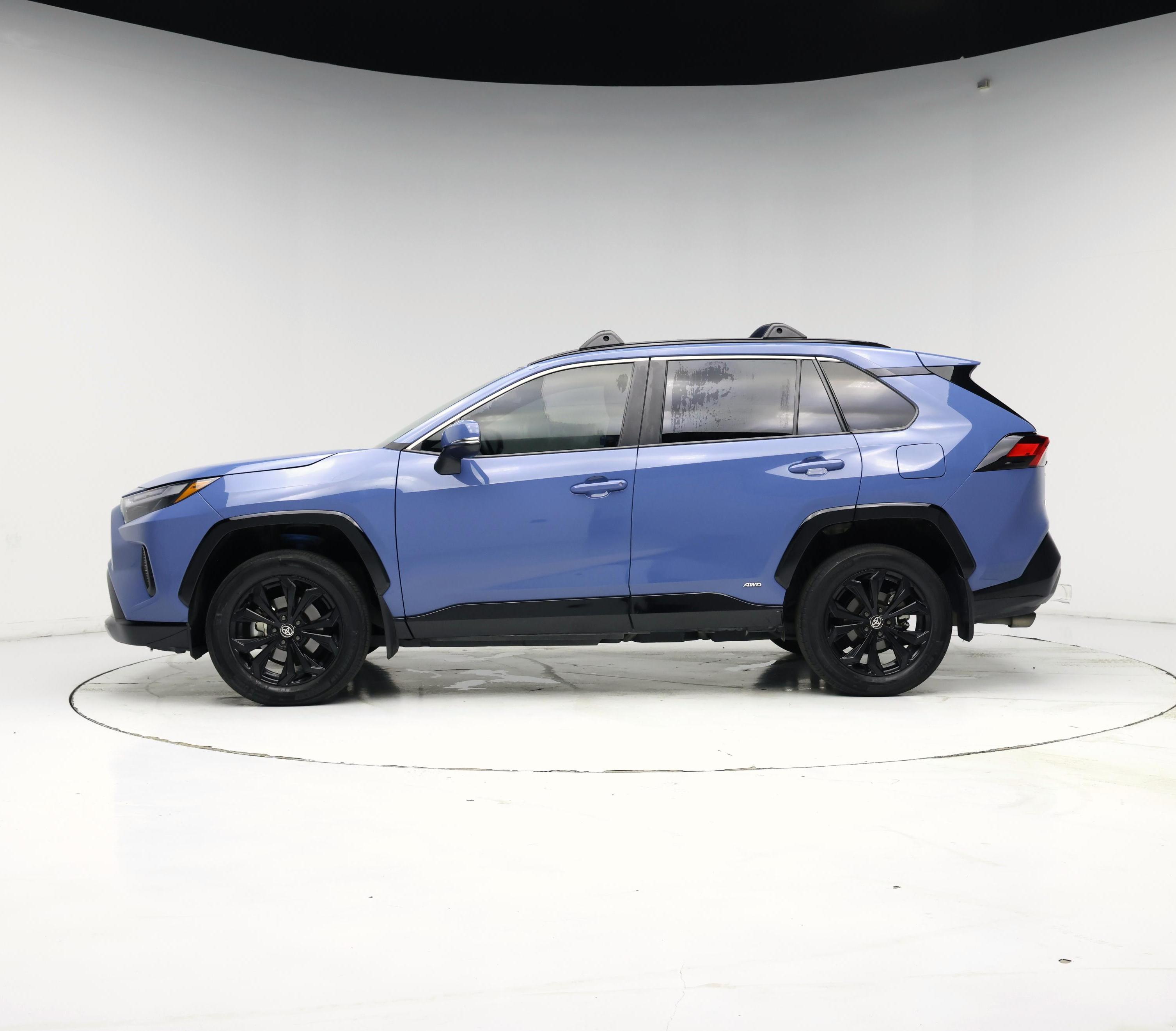 Thumbnail: 2023 Toyota RAV4 - 3