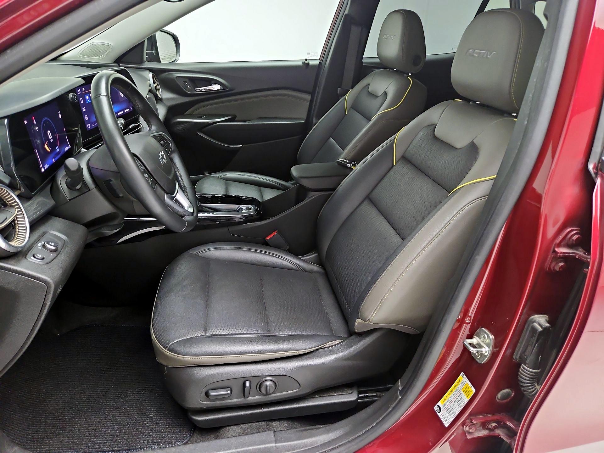 Thumbnail: 2024 Chevrolet Trax - 11