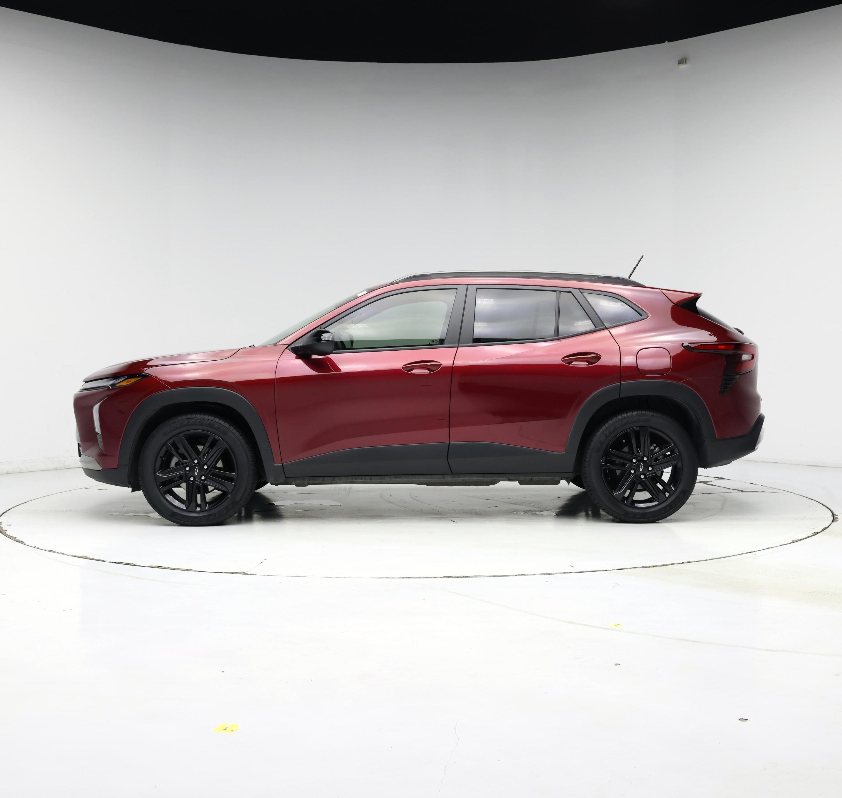 Thumbnail: 2024 Chevrolet Trax - 3