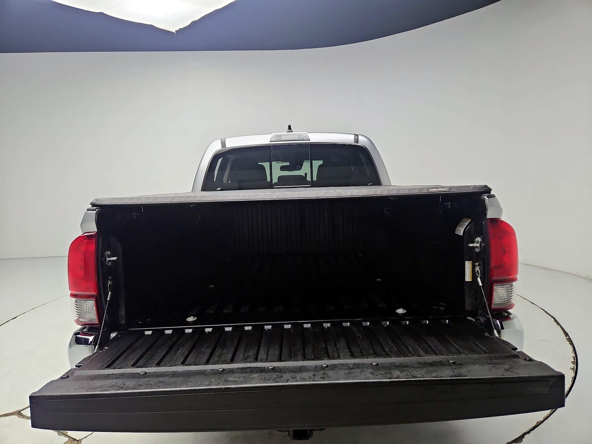 Thumbnail: 2022 Toyota Tacoma - 20