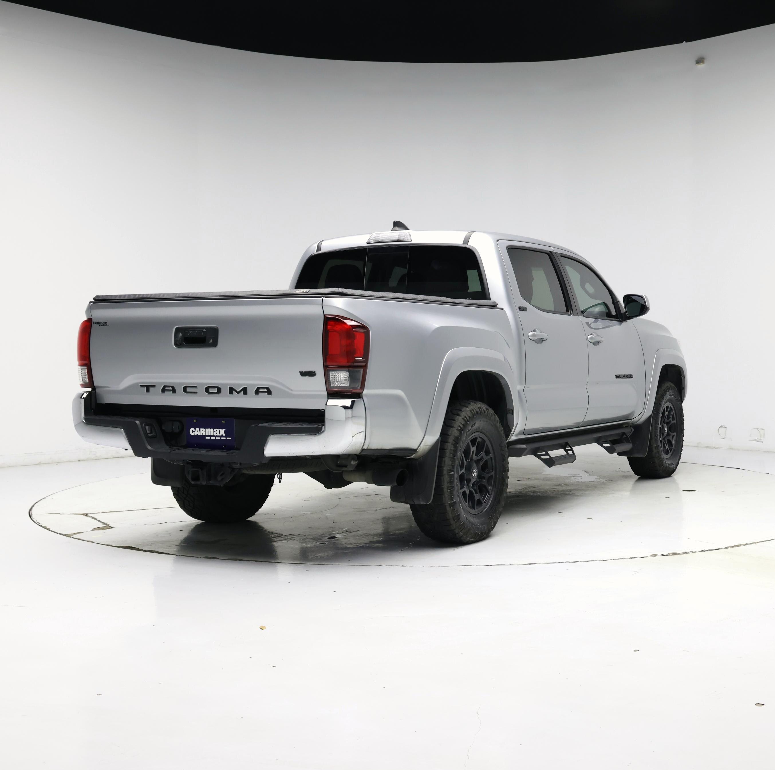 Thumbnail: 2022 Toyota Tacoma - 8