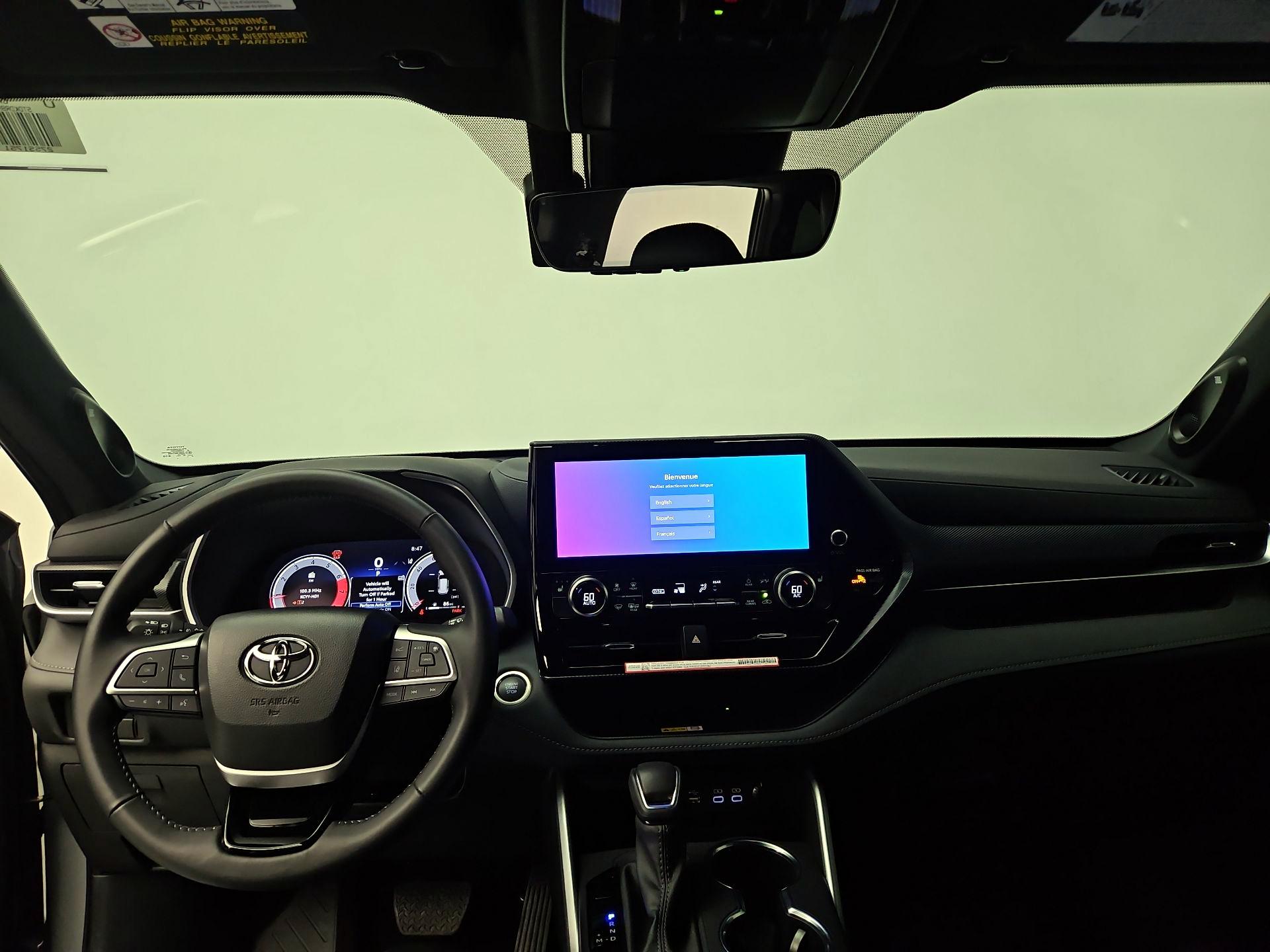Thumbnail: 2025 Toyota Highlander - 9