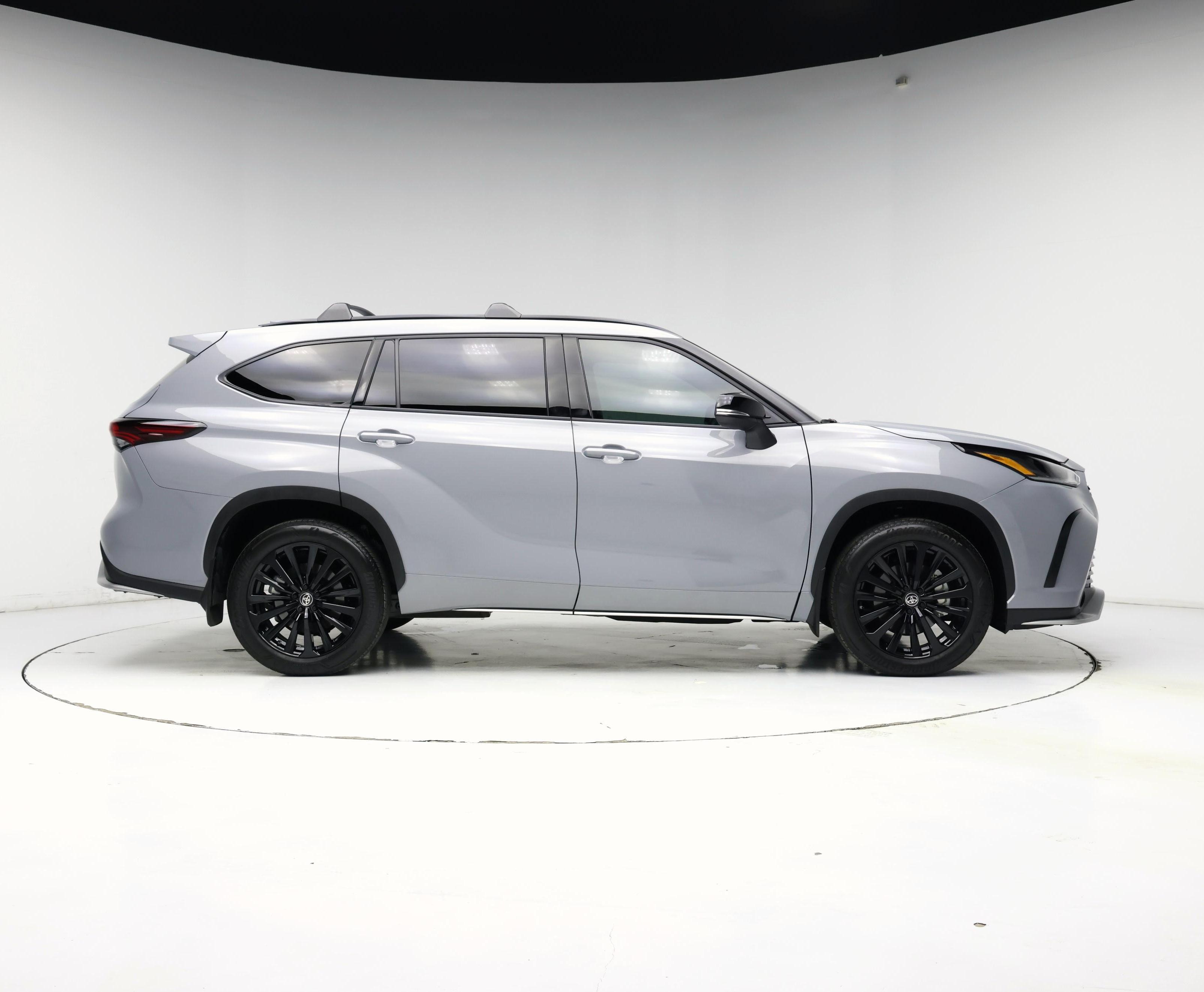 Thumbnail: 2025 Toyota Highlander - 7