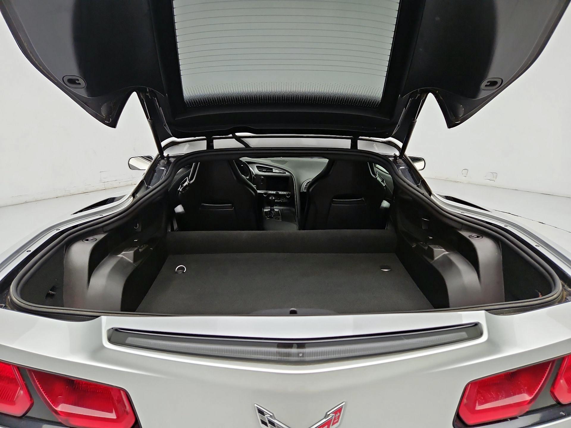 Thumbnail: 2017 Chevrolet Corvette - 19