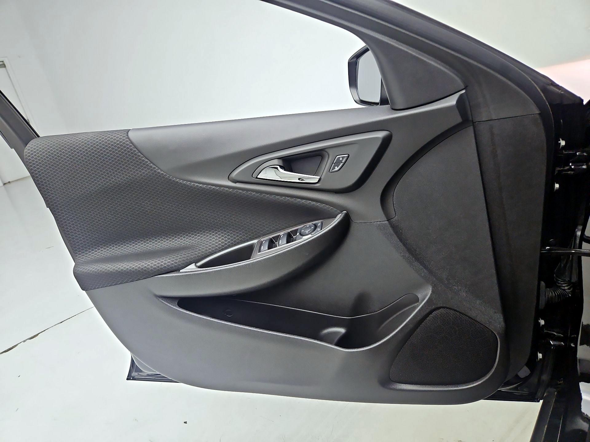 Thumbnail: 2025 Chevrolet Malibu - 12