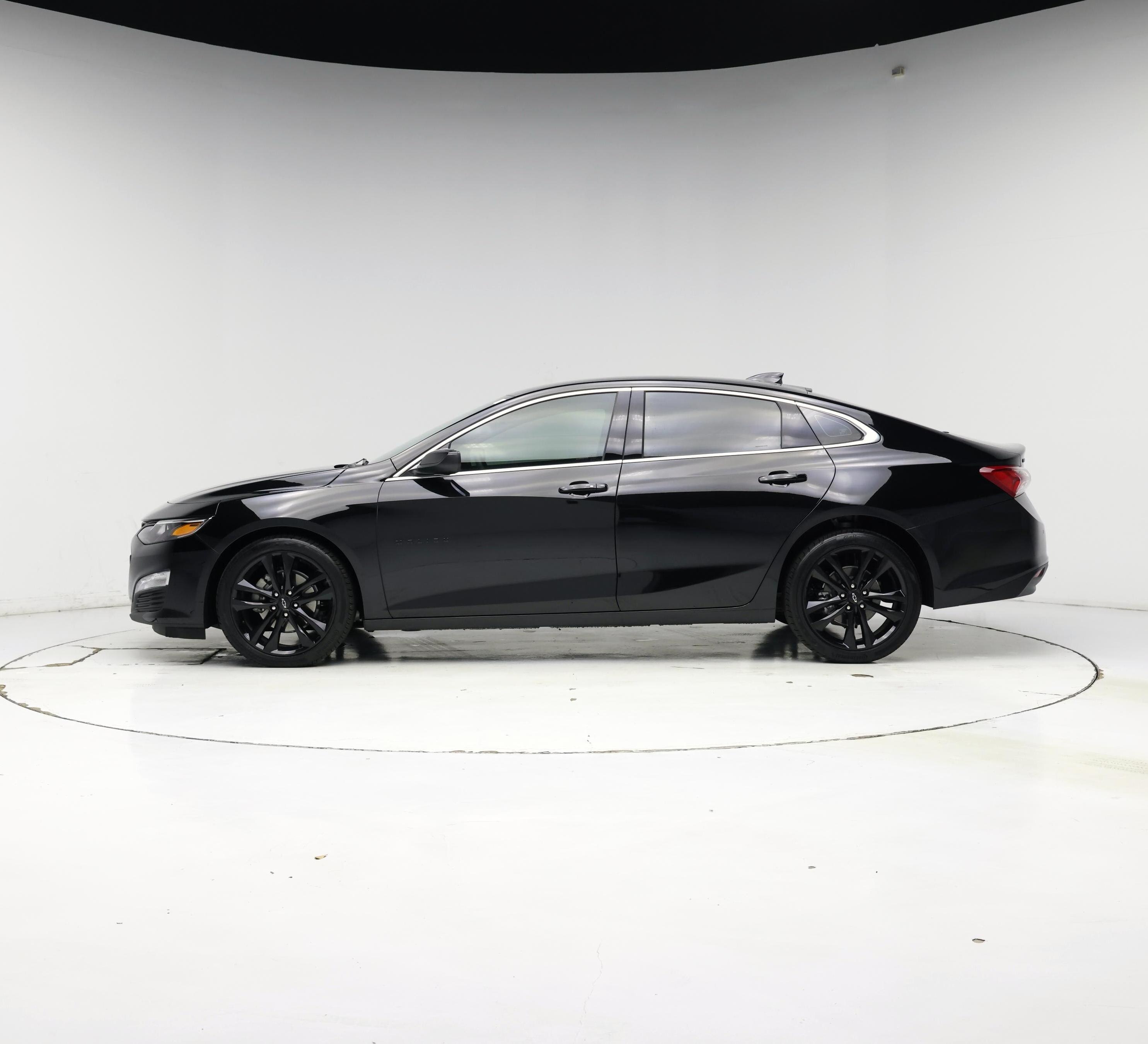 Thumbnail: 2025 Chevrolet Malibu - 3