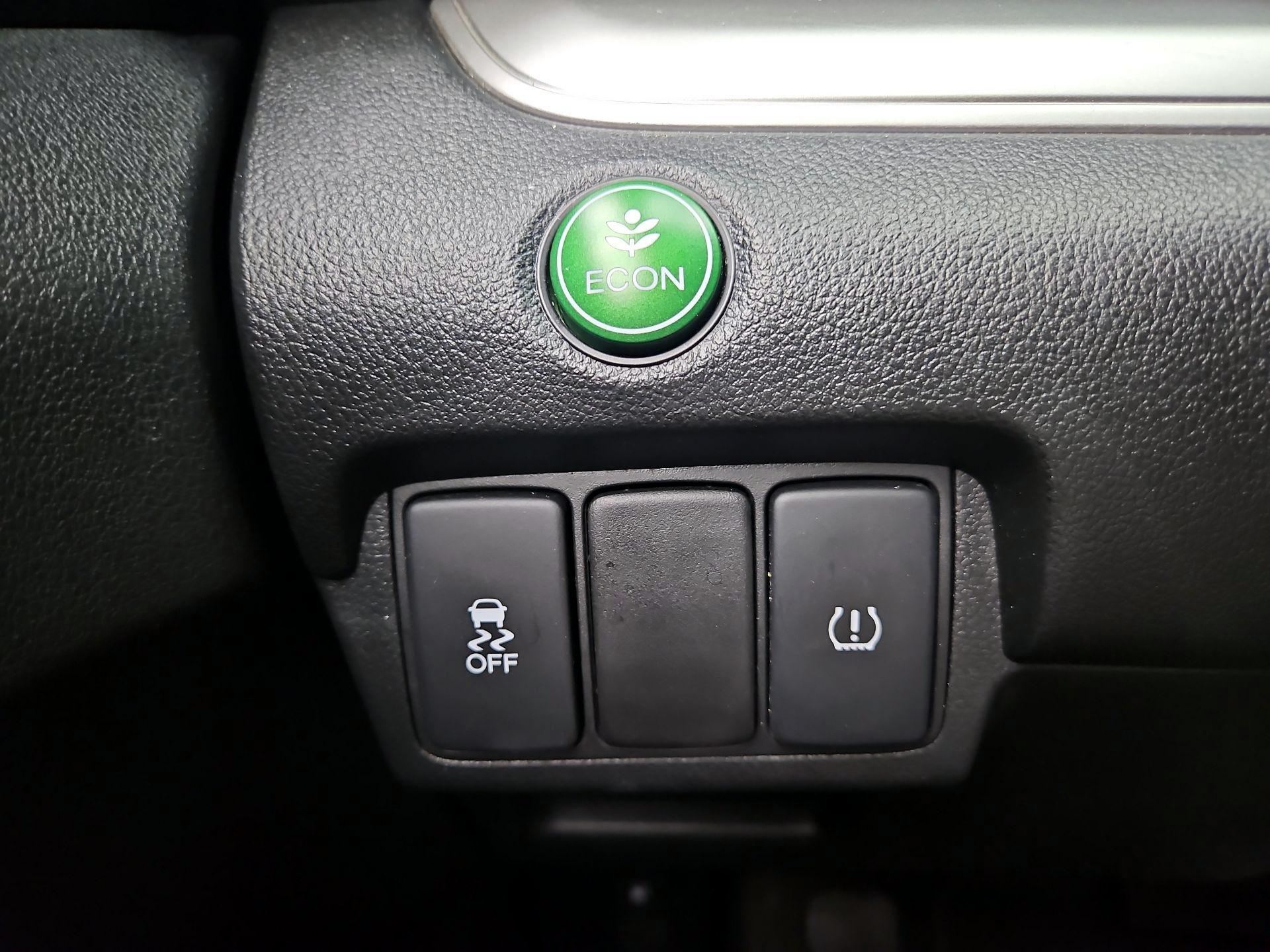 Thumbnail: 2016 Honda CR-V - 13