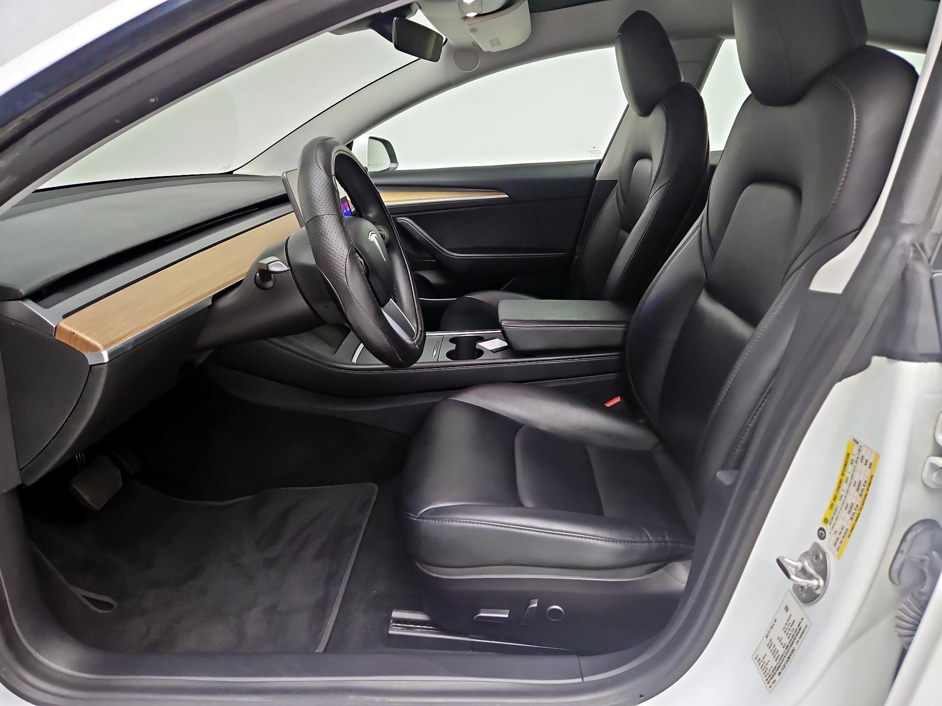 Thumbnail: 2021 Tesla Model 3 - 11