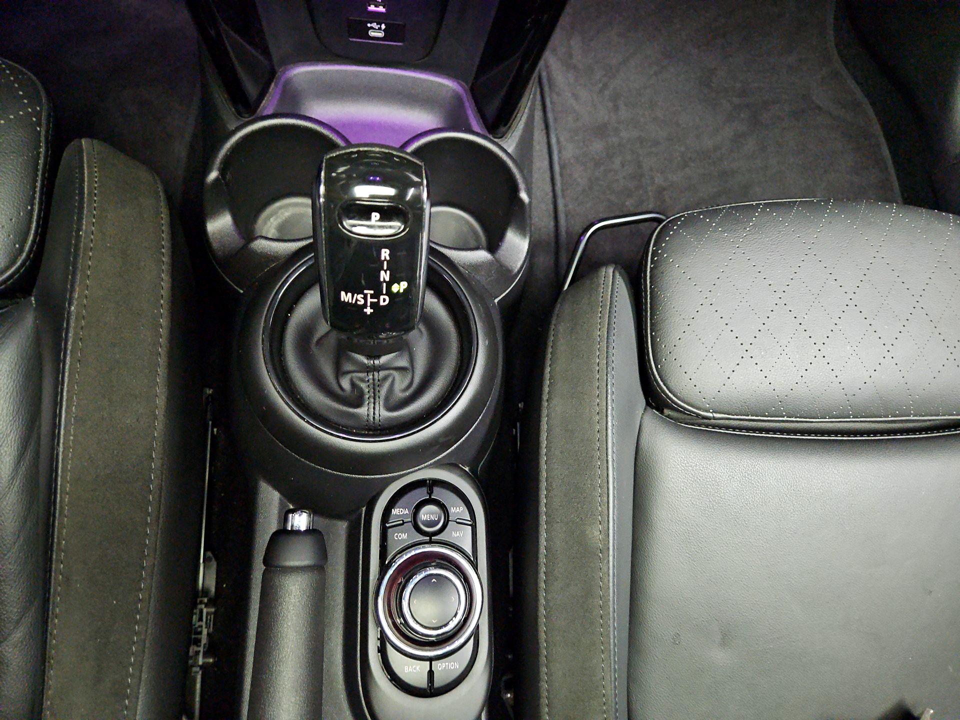 Thumbnail: 2022 MINI Cooper Hardtop - 18
