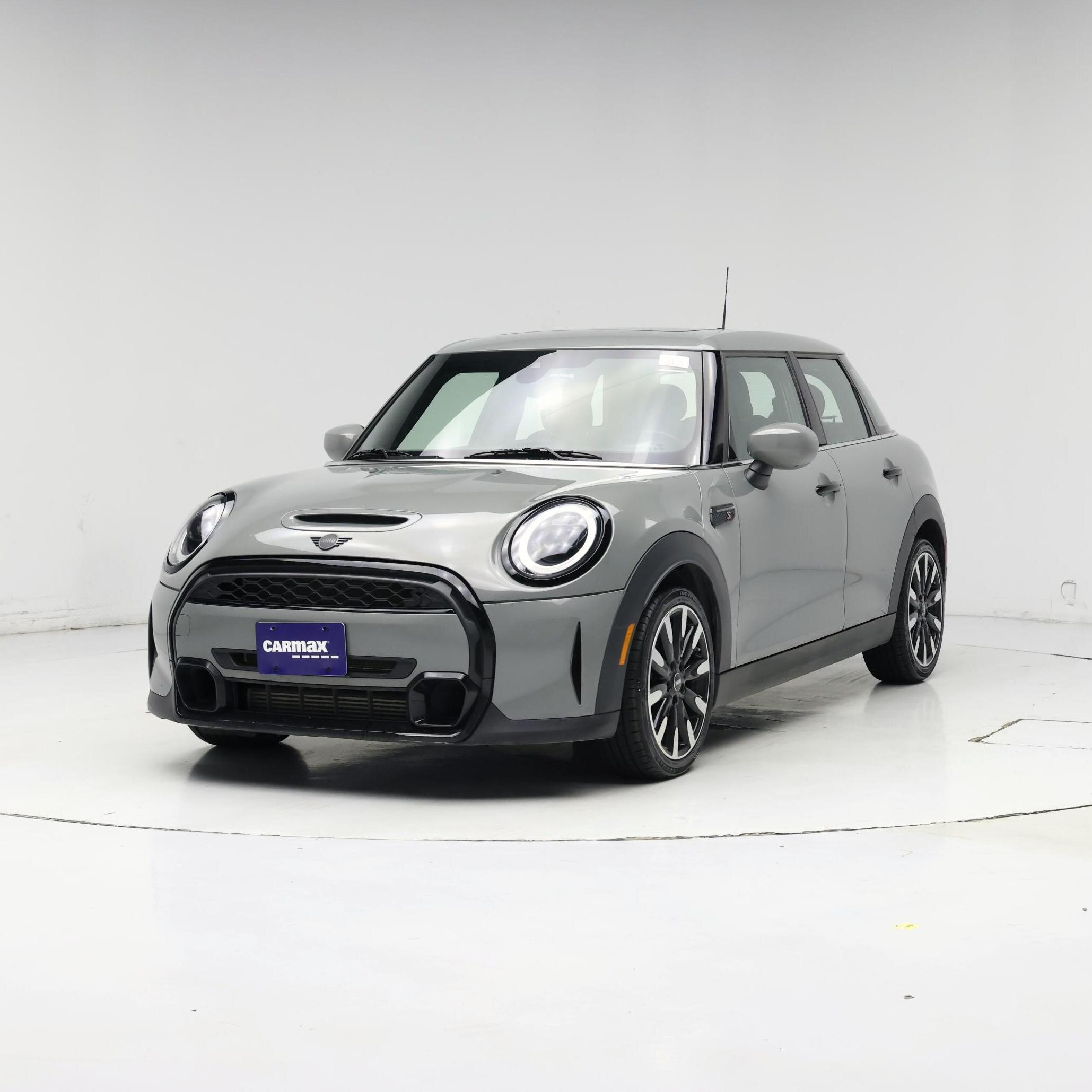 Thumbnail: 2022 MINI Cooper Hardtop - 4