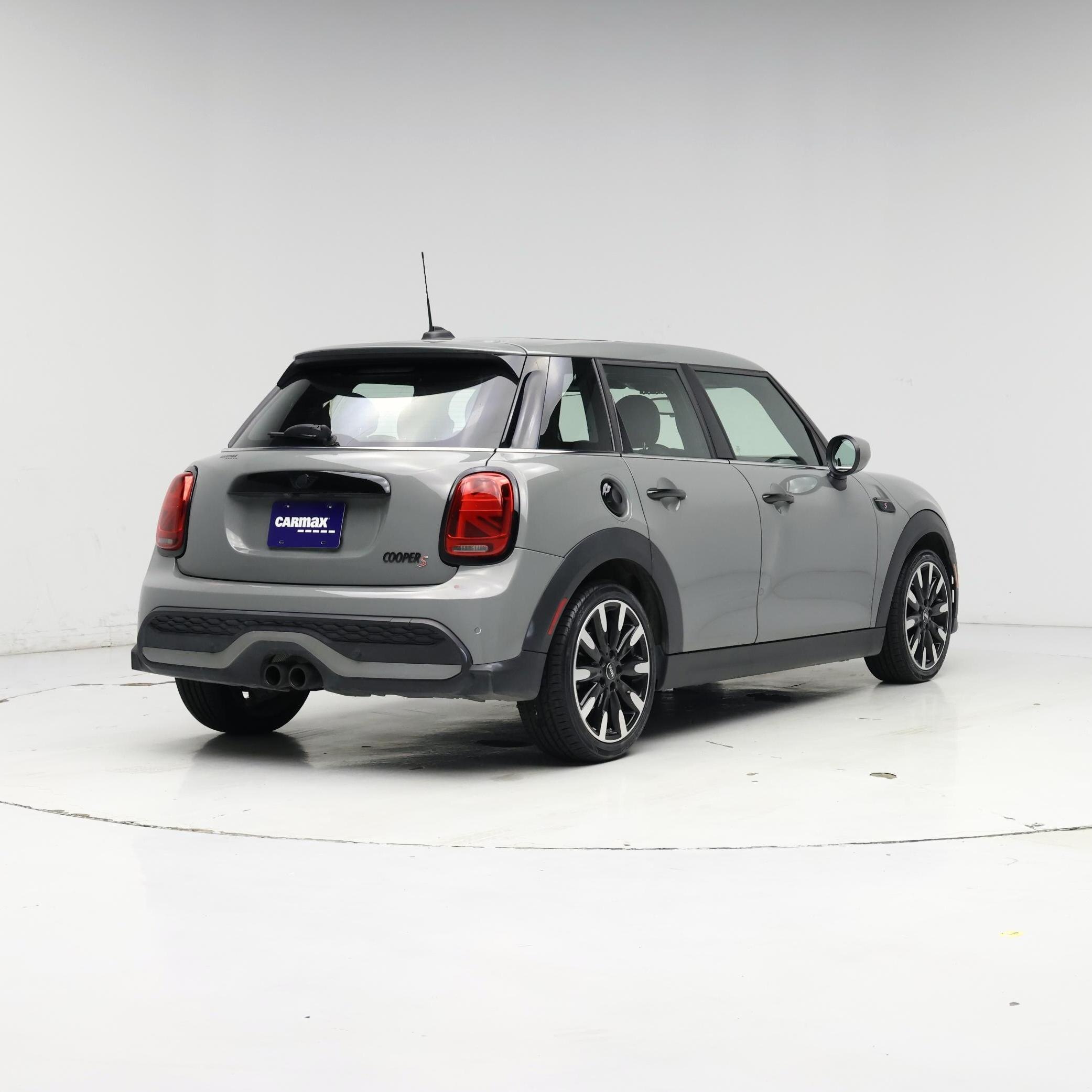 Thumbnail: 2022 MINI Cooper Hardtop - 8