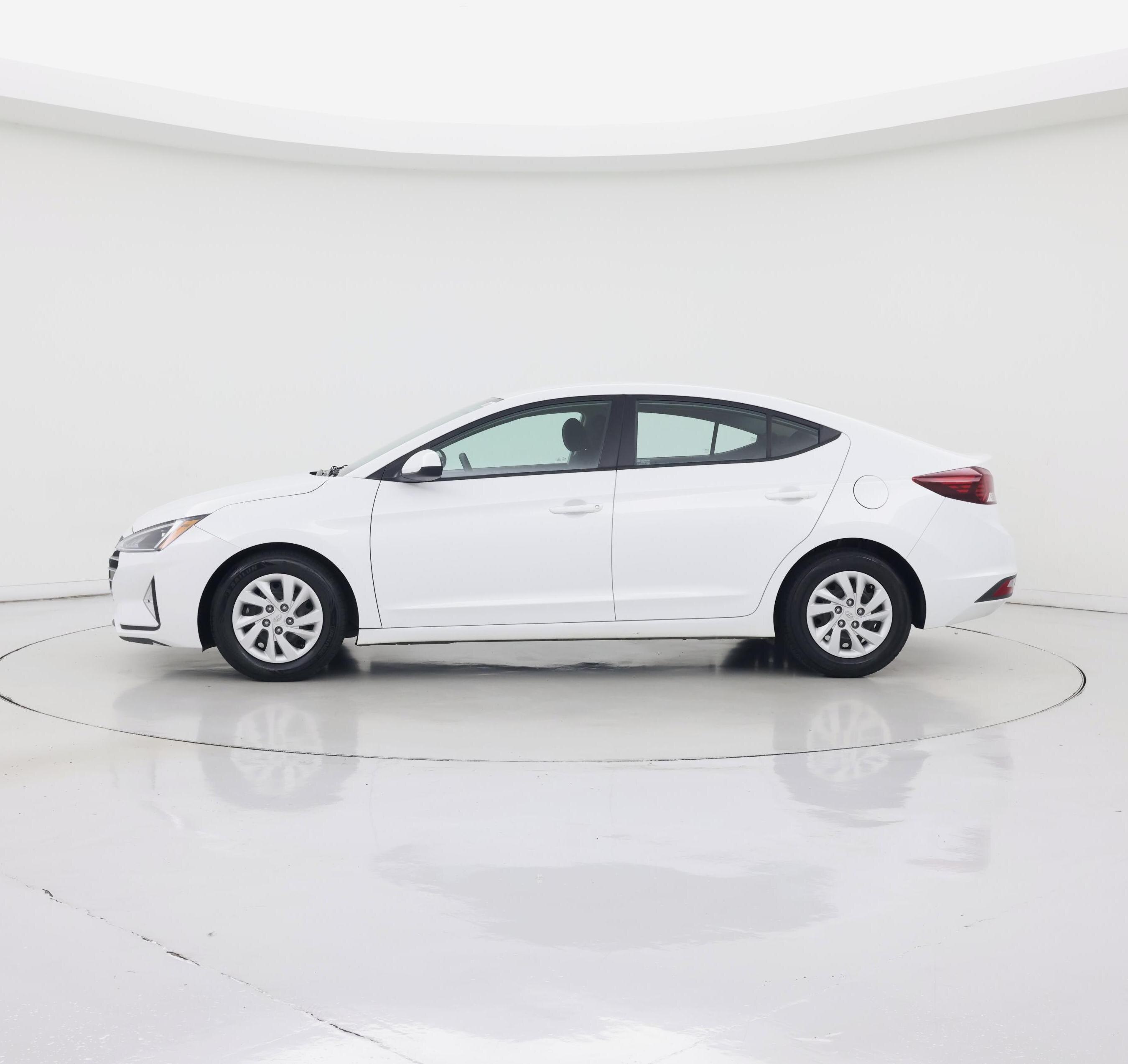Thumbnail: 2019 Hyundai Elantra - 3