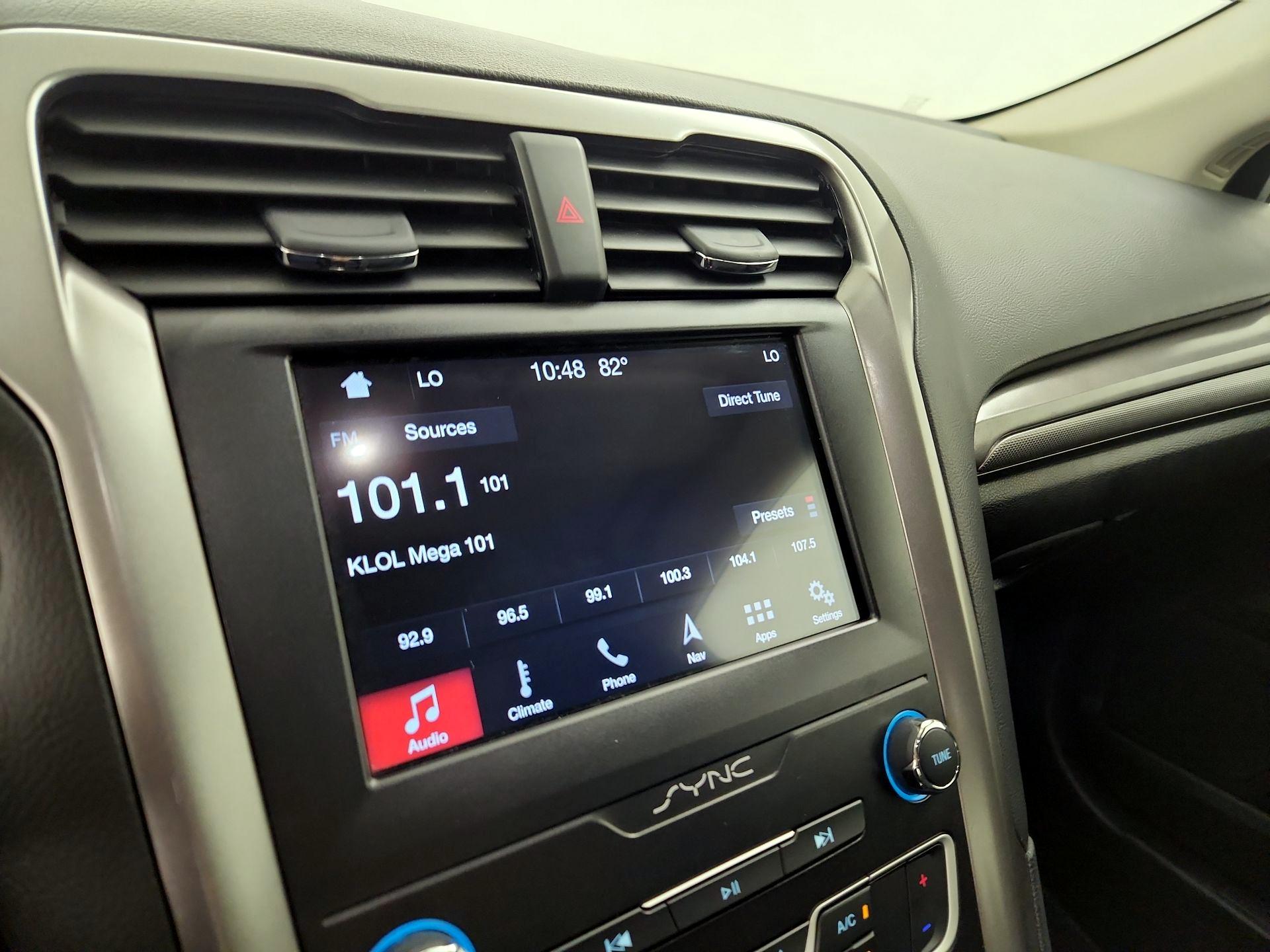 Thumbnail: 2019 Ford Fusion - 16