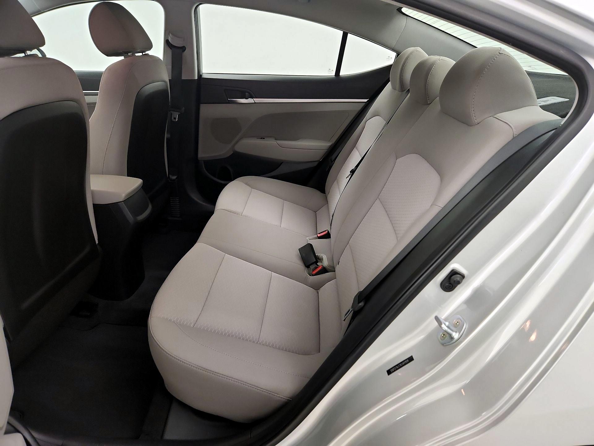 Thumbnail: 2019 Hyundai Elantra - 19
