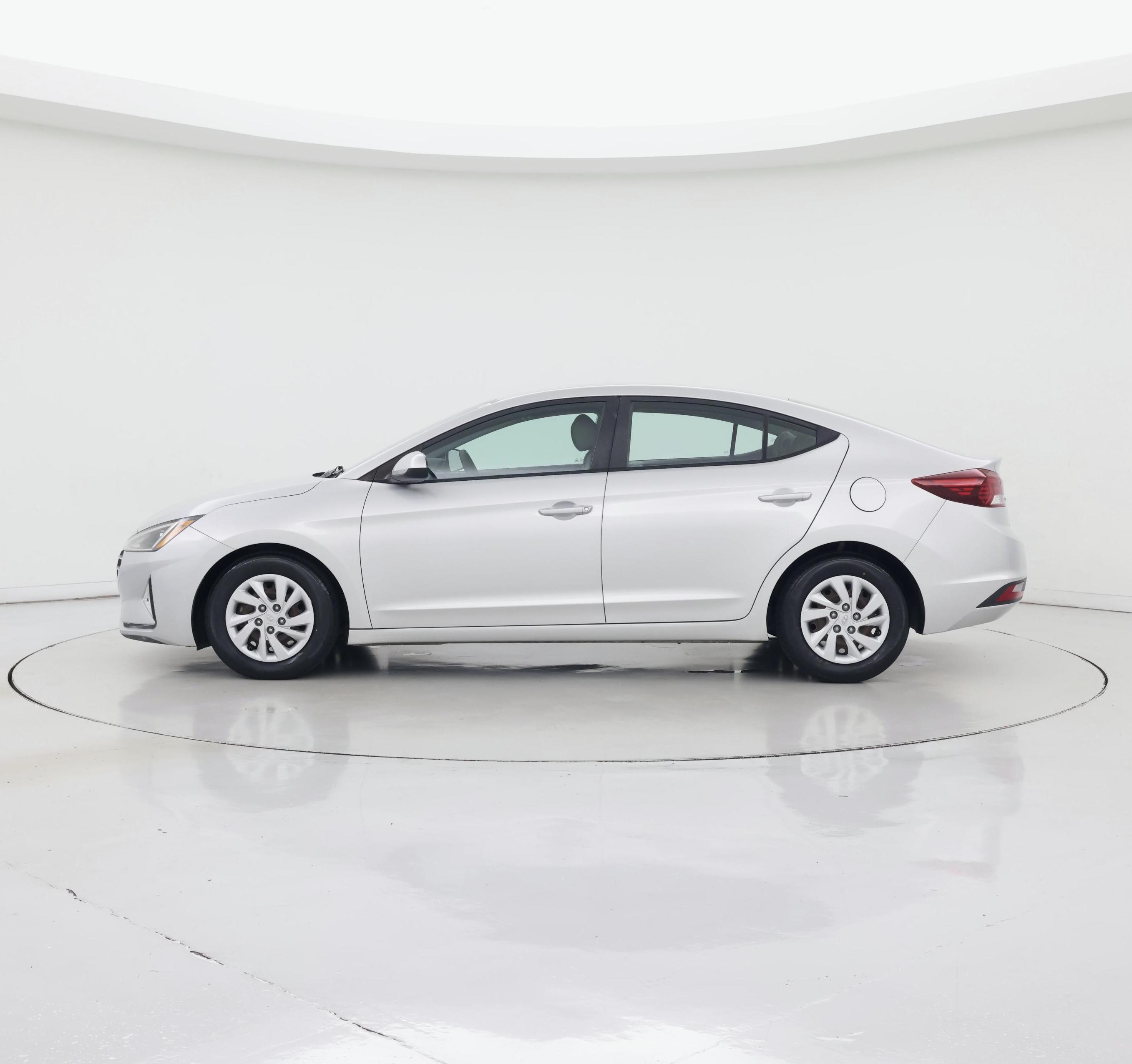 Thumbnail: 2019 Hyundai Elantra - 3