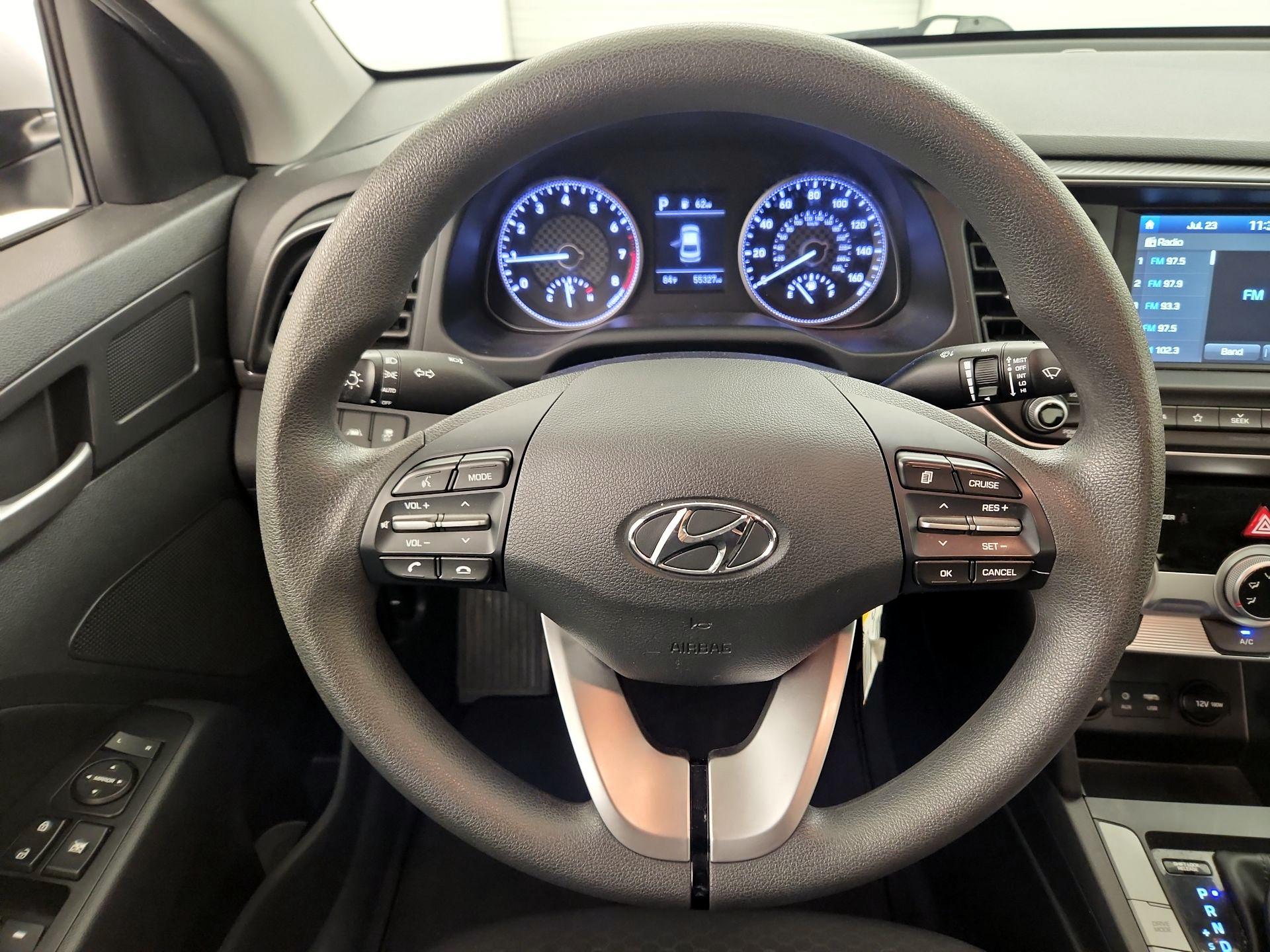 Thumbnail: 2019 Hyundai Elantra - 10