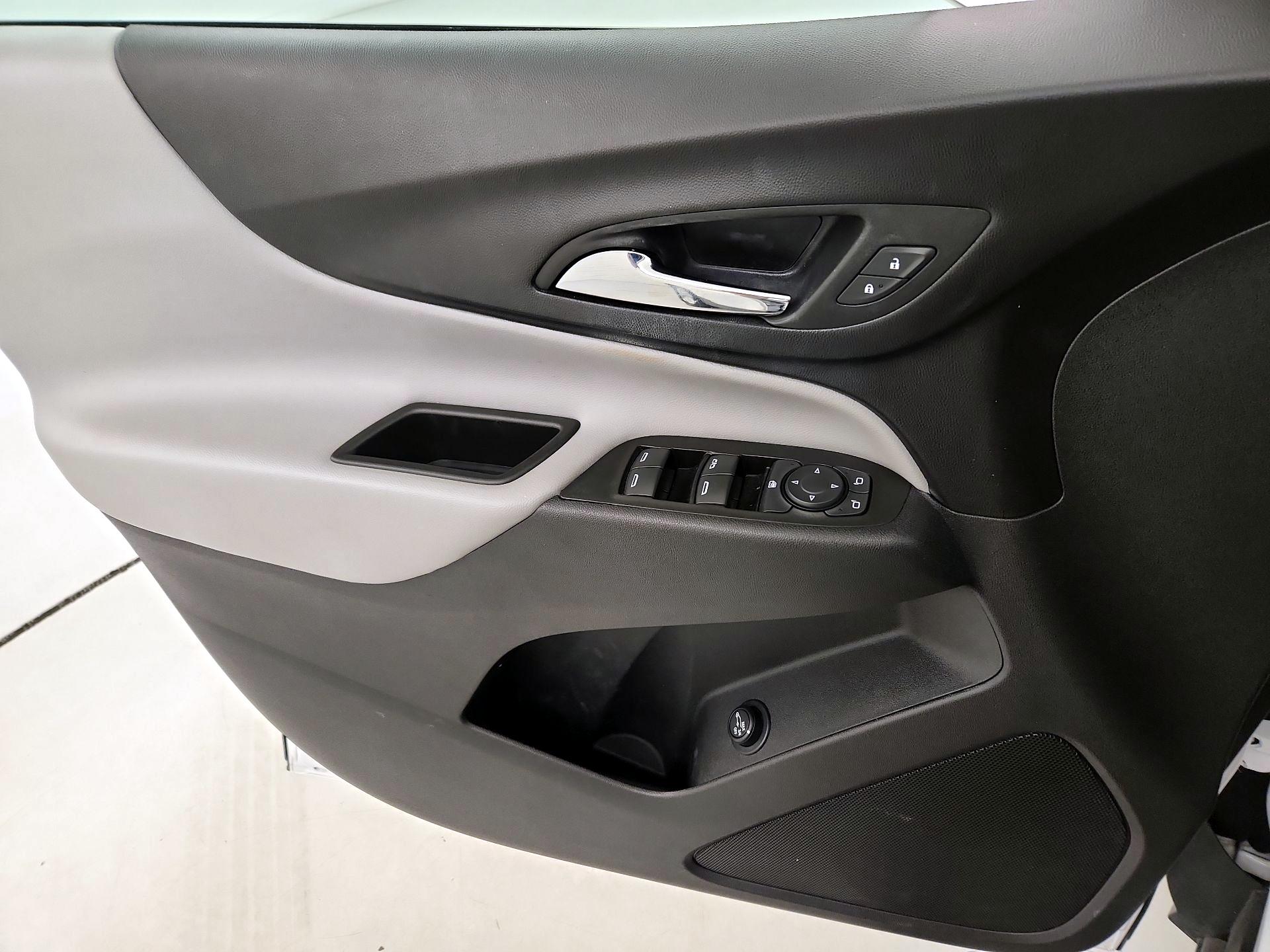Thumbnail: 2023 Chevrolet Equinox - 12