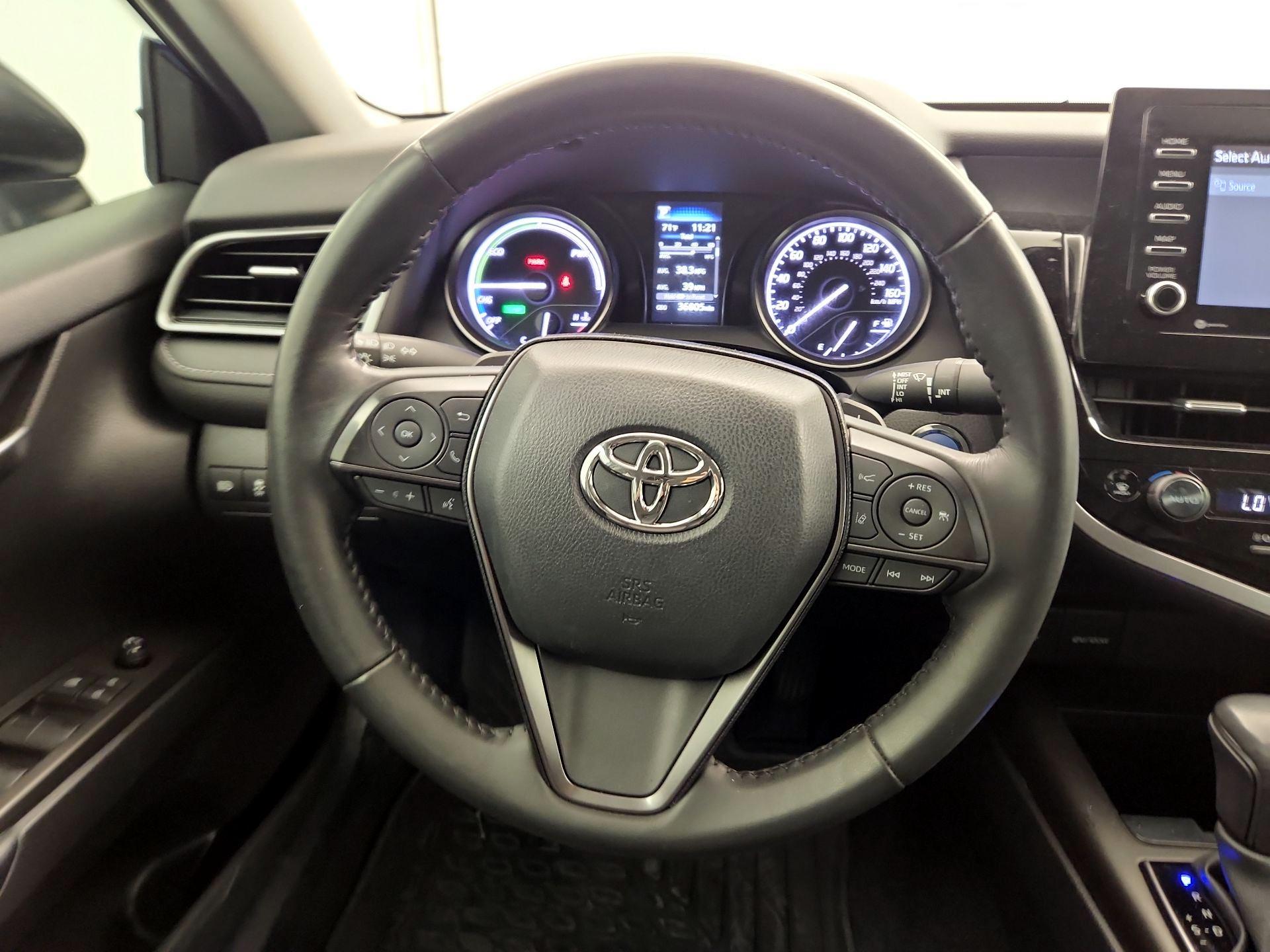 Thumbnail: 2023 Toyota Camry - 10