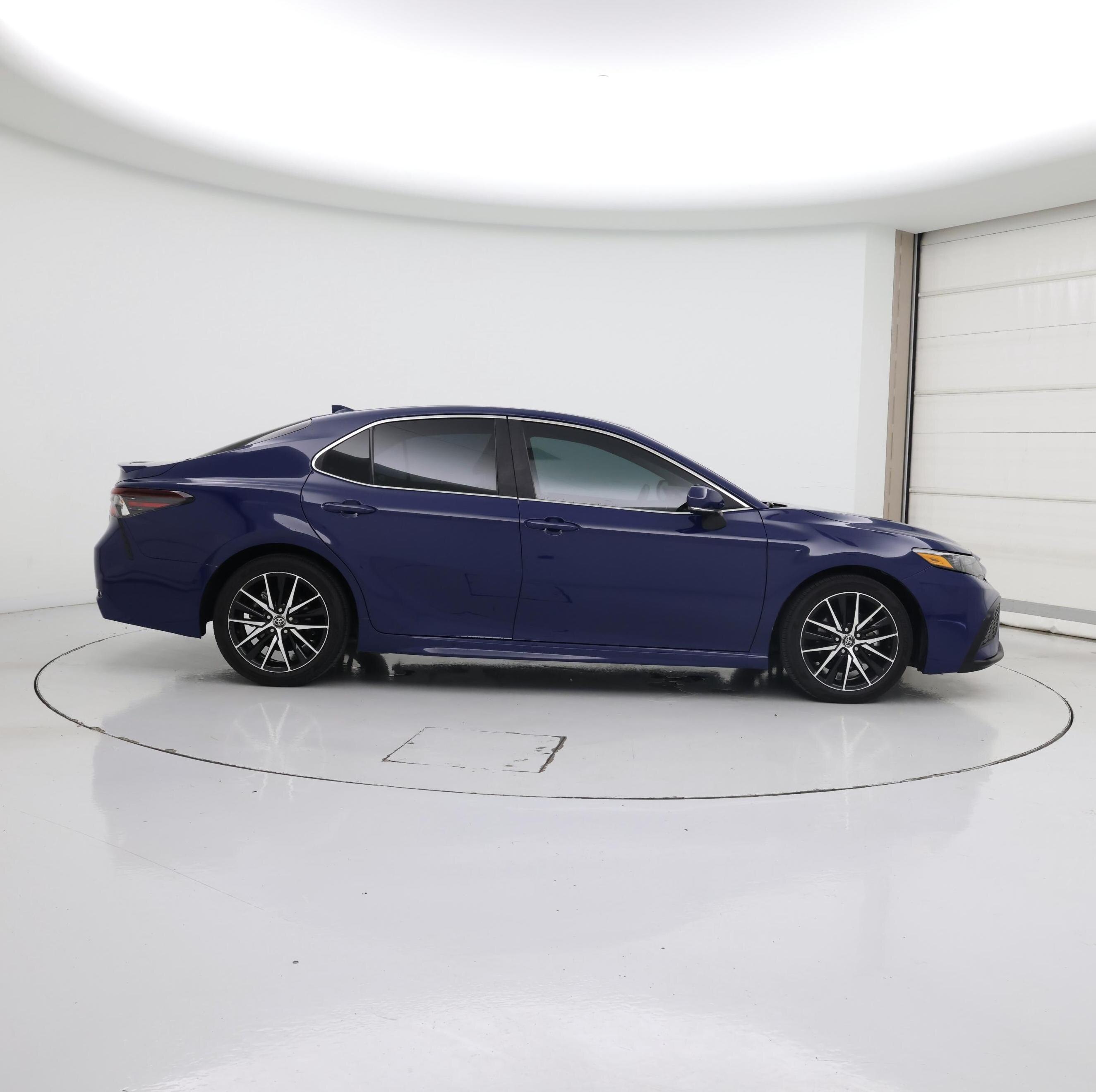 Thumbnail: 2023 Toyota Camry - 7