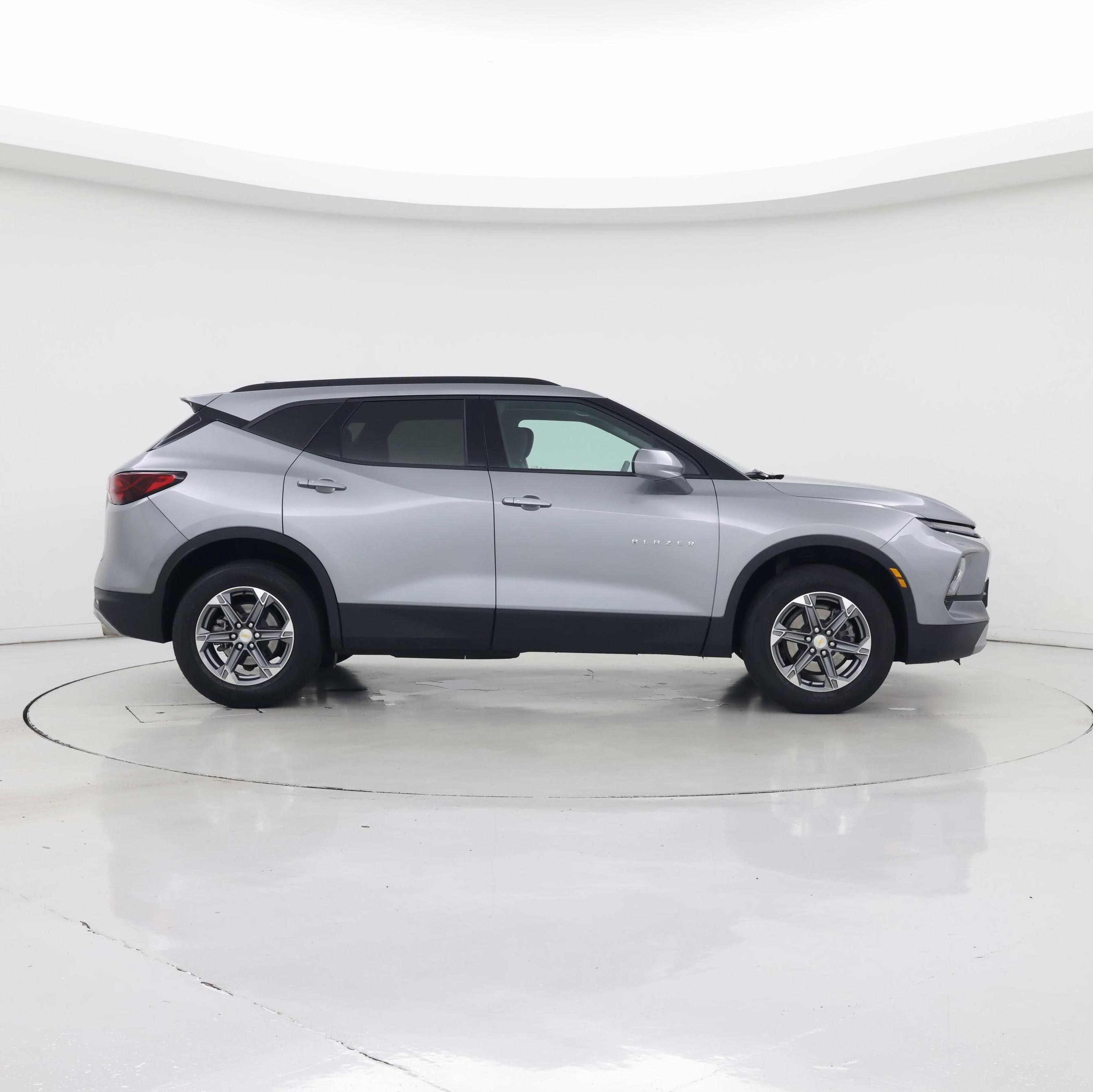 Thumbnail: 2023 Chevrolet Blazer - 7