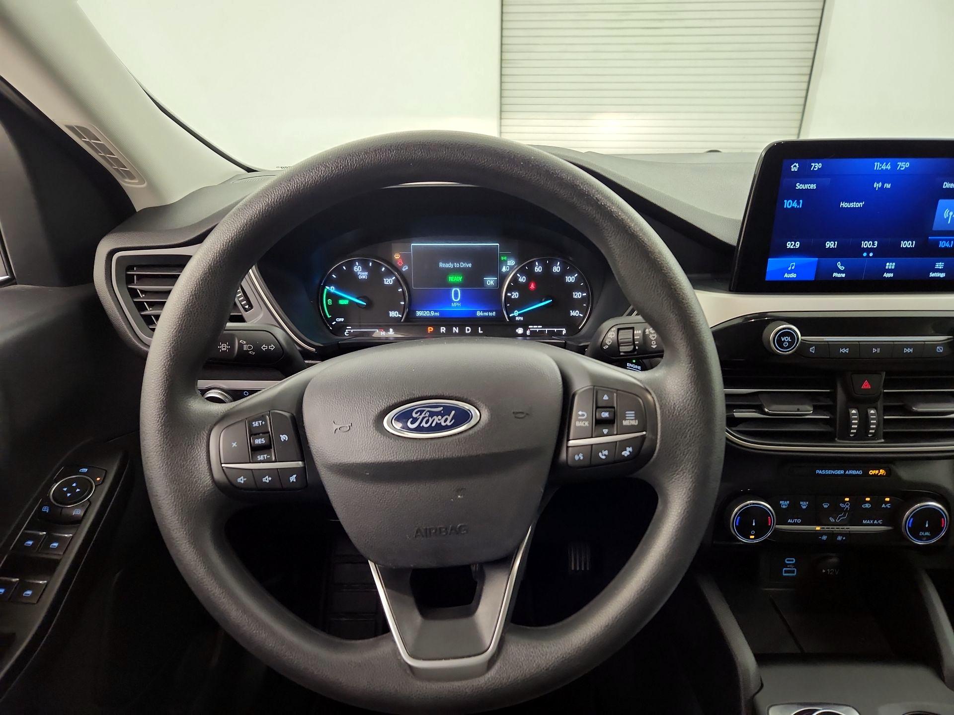 Thumbnail: 2022 Ford Escape - 10