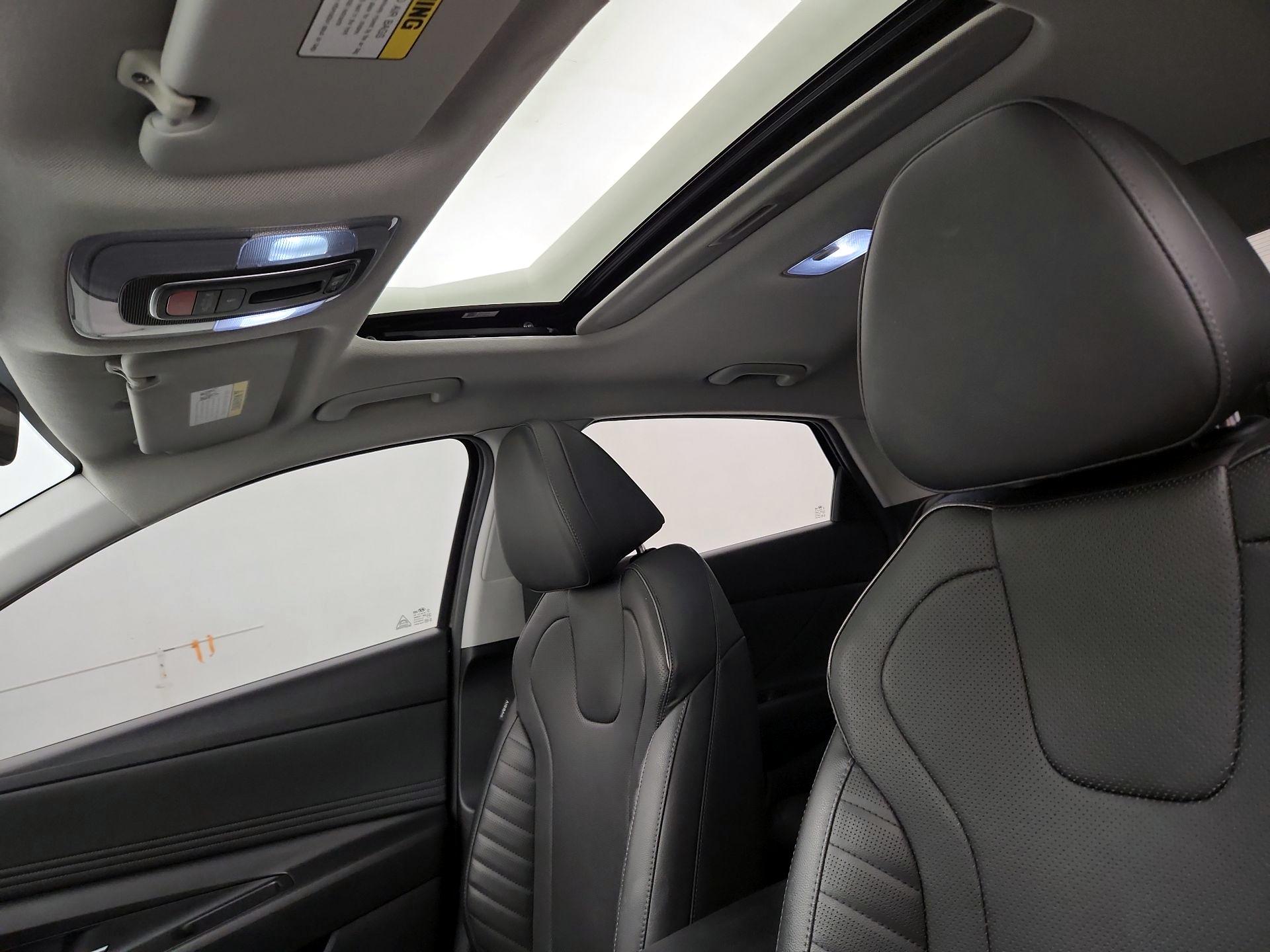 Thumbnail: 2022 Hyundai Elantra - 20