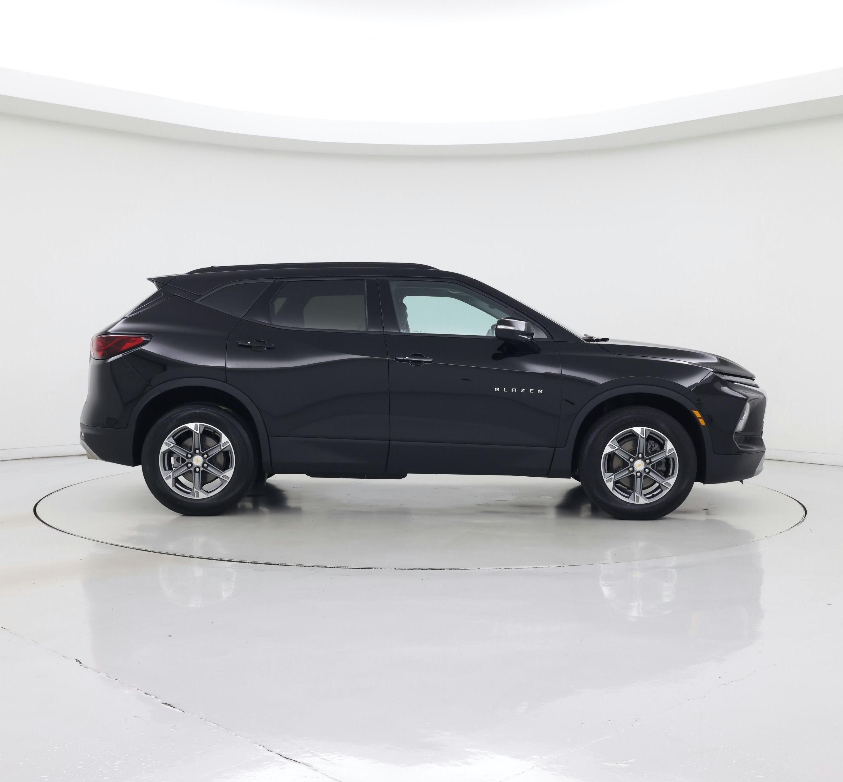 Thumbnail: 2023 Chevrolet Blazer - 7