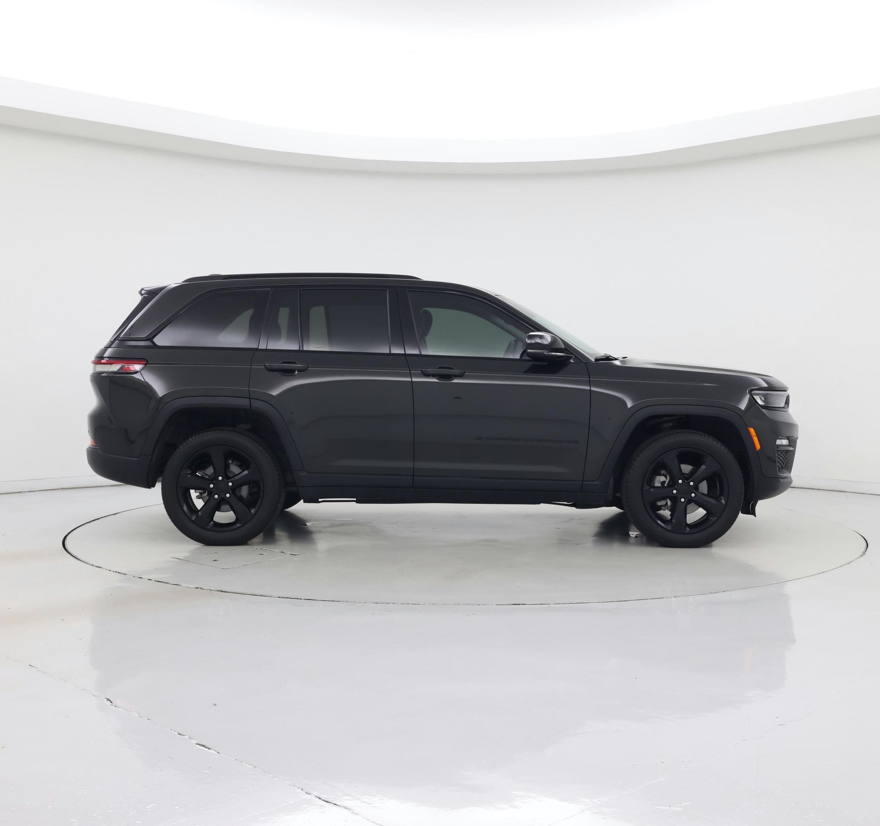 Thumbnail: 2023 Jeep Grand Cherokee - 7