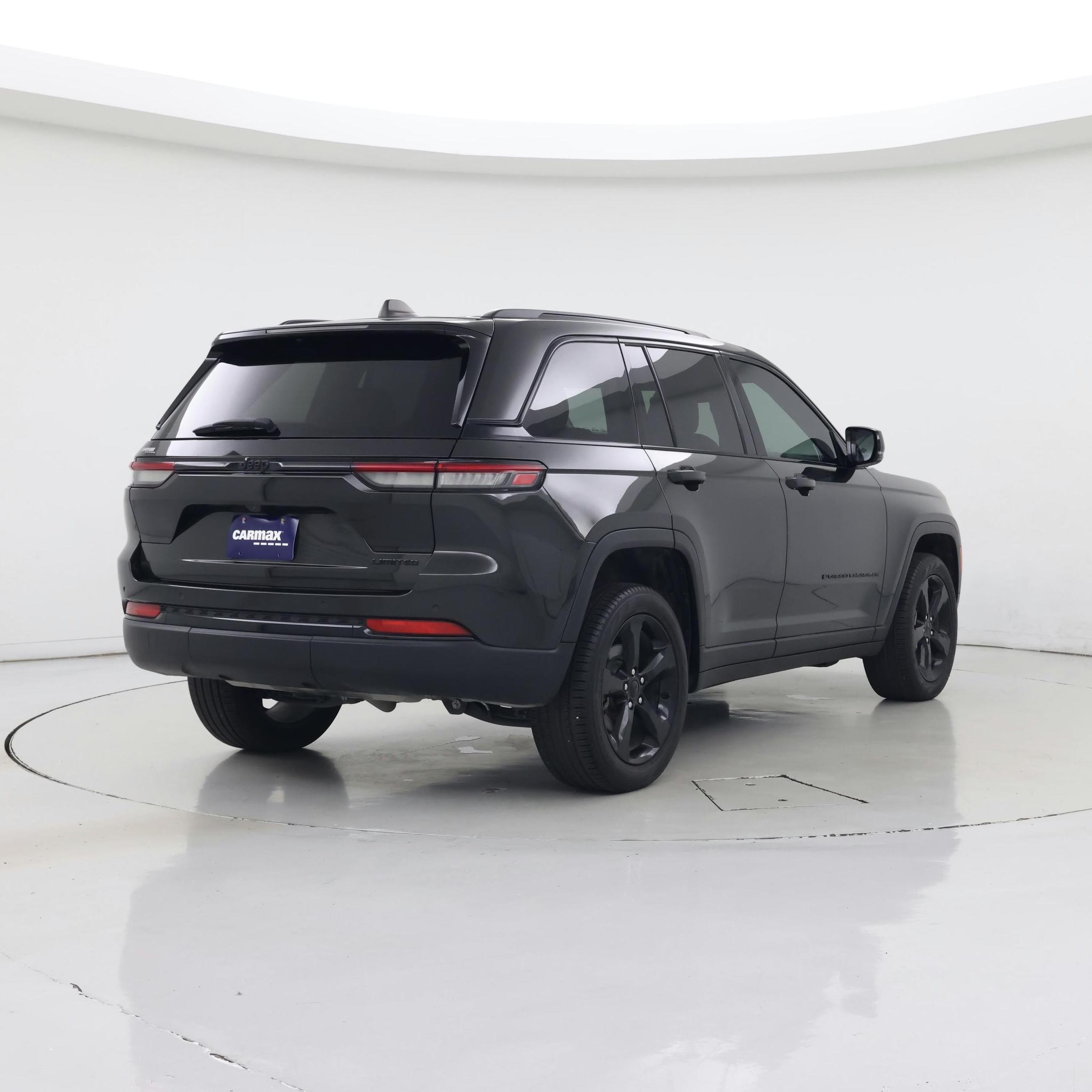 Thumbnail: 2023 Jeep Grand Cherokee - 8