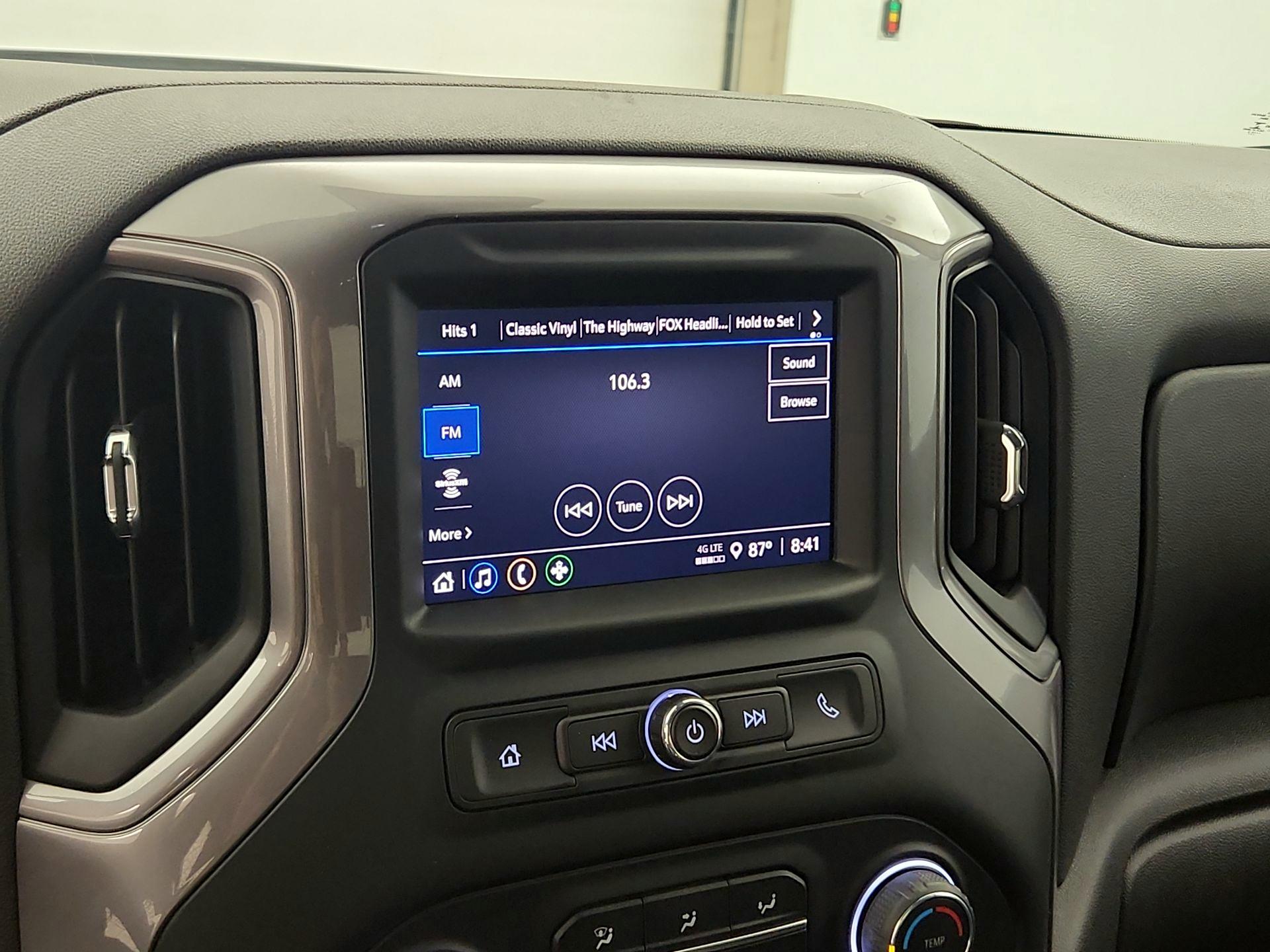 Thumbnail: 2022 Chevrolet Silverado 1500 - 15